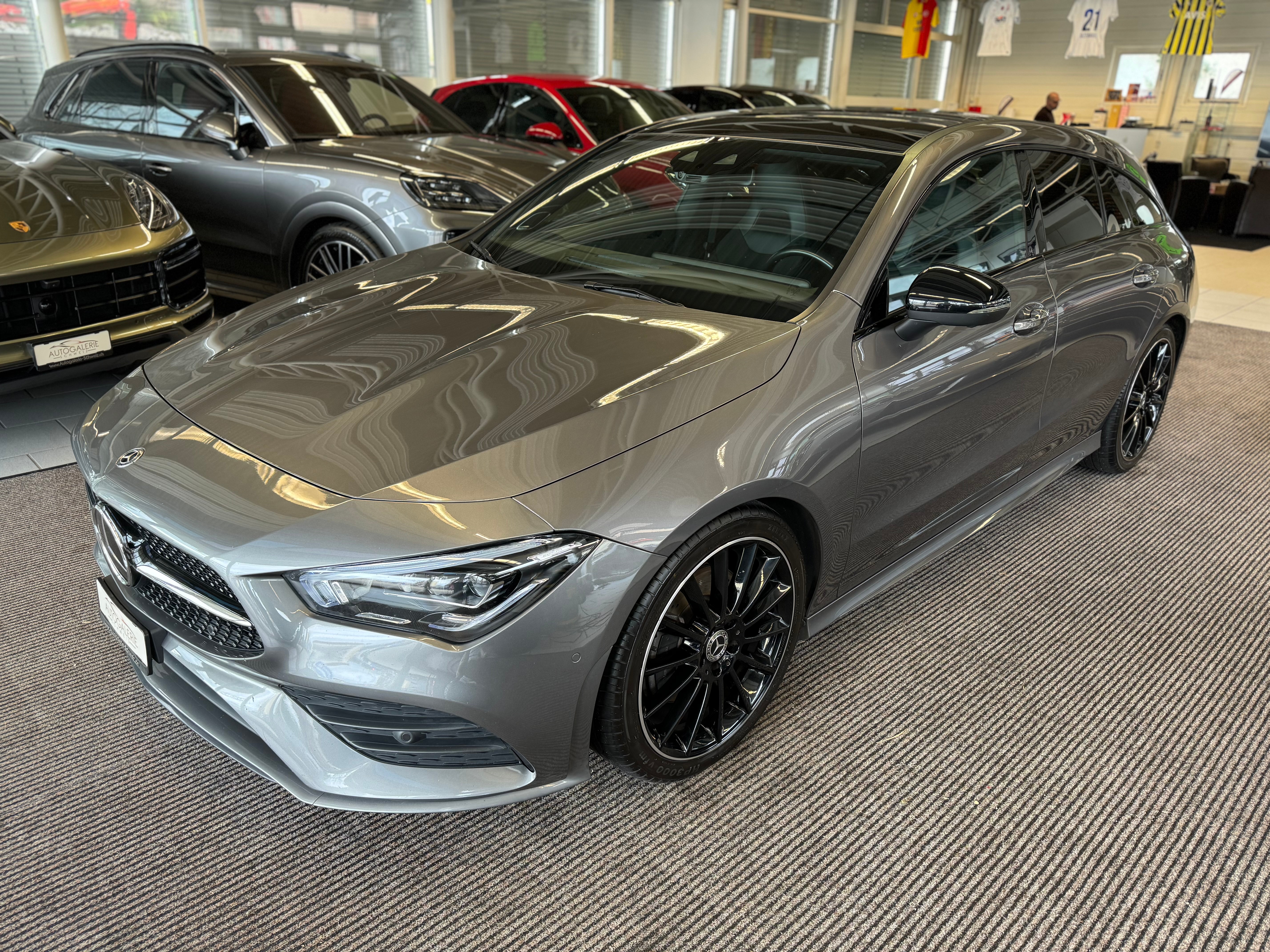 MERCEDES-BENZ CLA Shooting Brake 220 d 4Matic AMG Line | CH | Premium Plus | Panorama | Fahrassistenz |