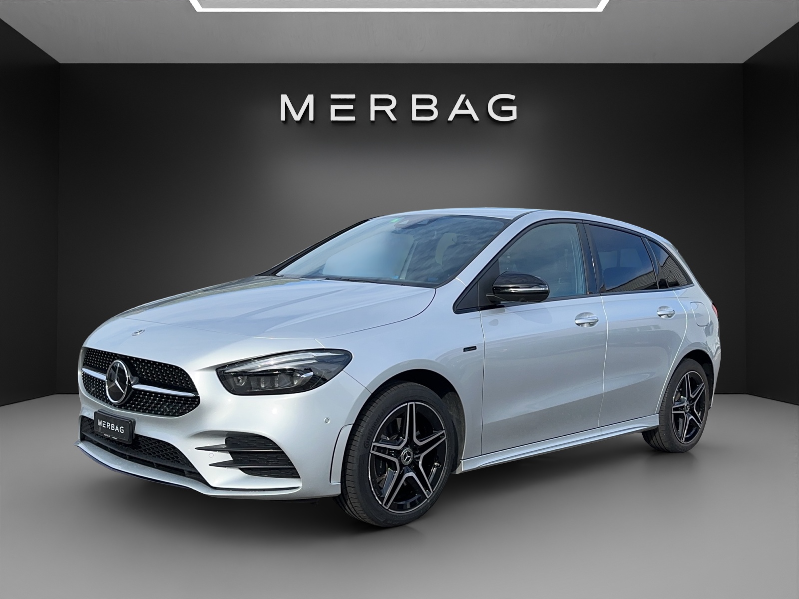 MERCEDES-BENZ B 250 e AMG Line