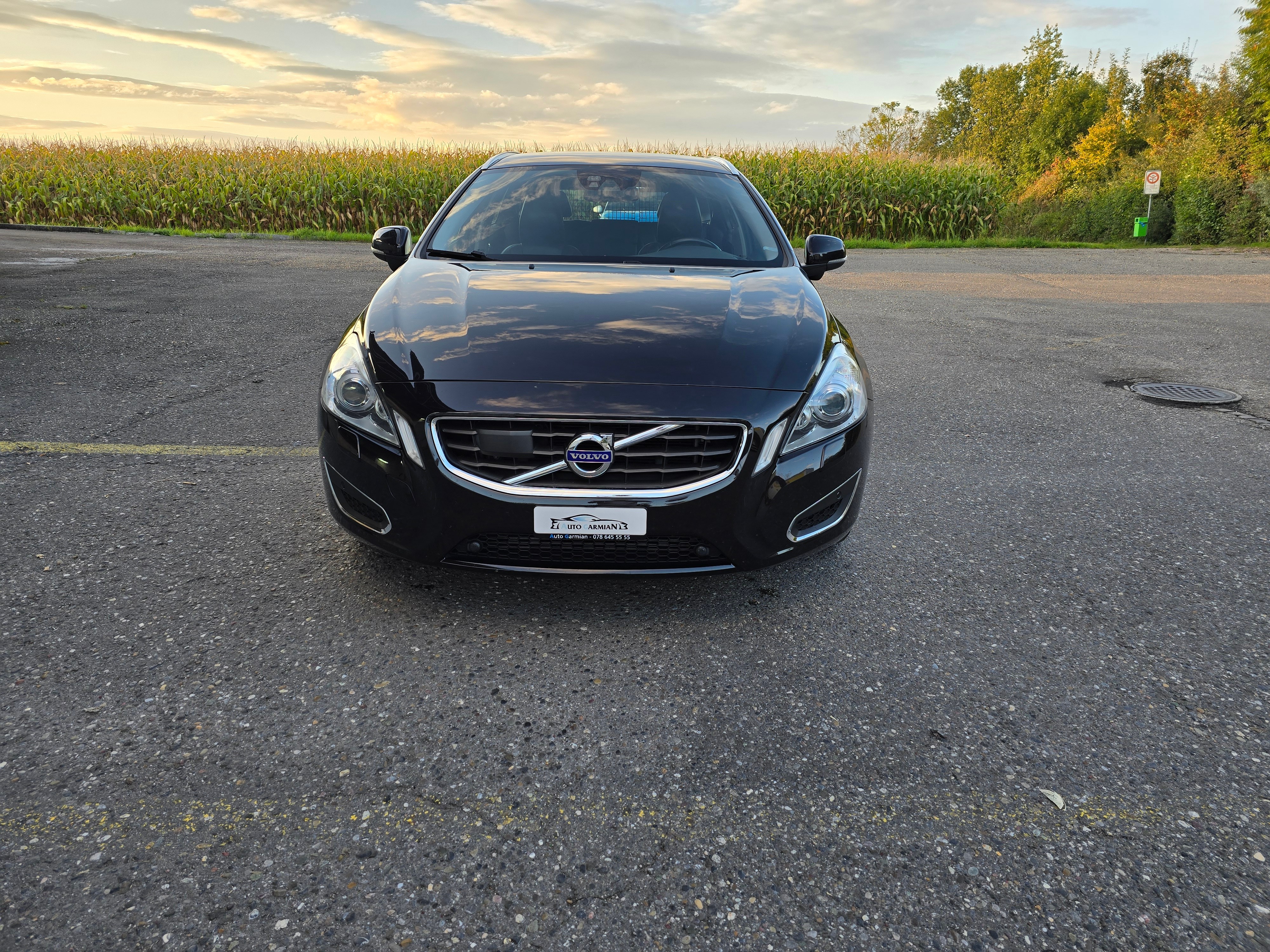 VOLVO V60 D3 Summum Geartronic