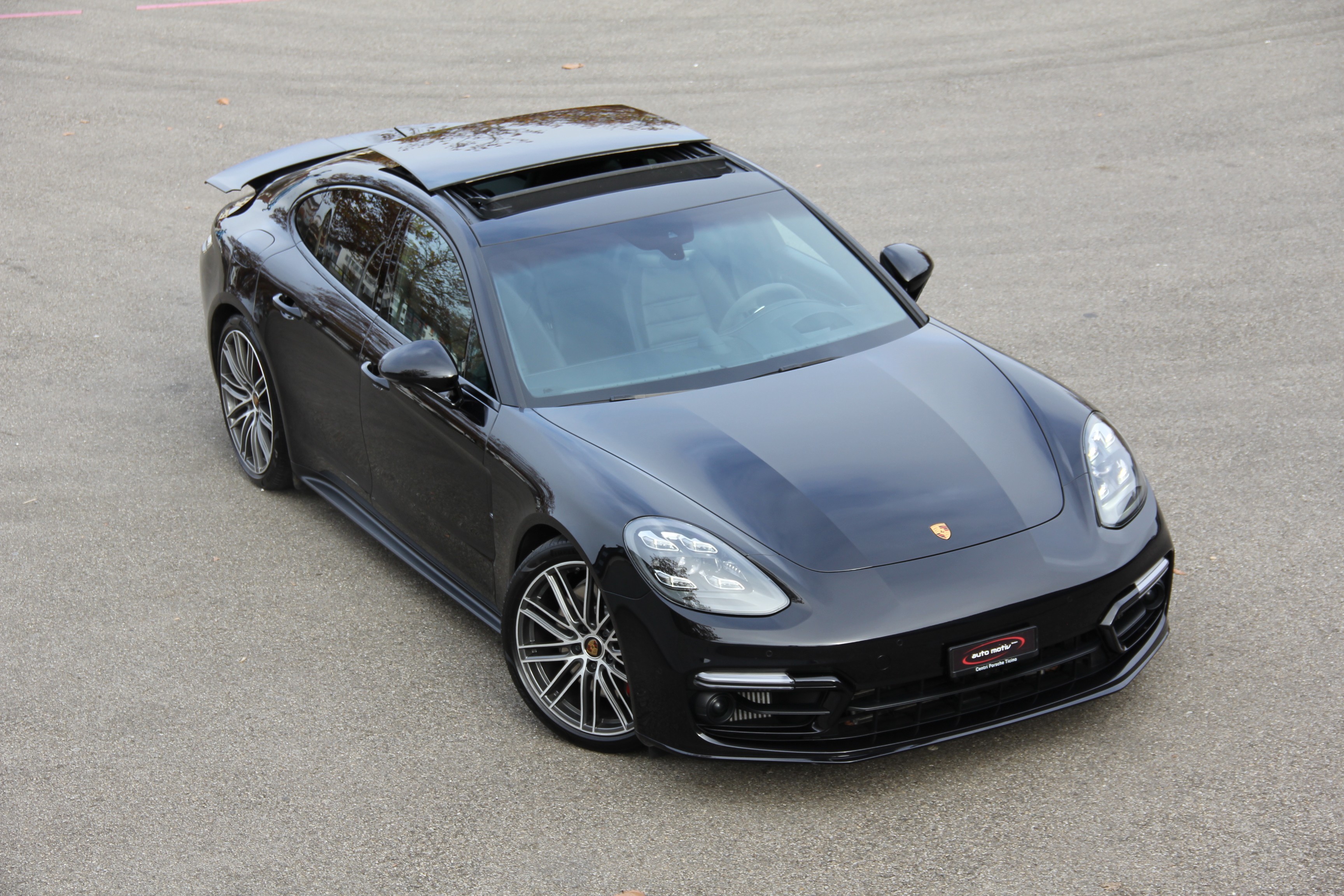 PORSCHE Panamera GTS PDK **5-JAHRE-GARANTIE** SOFT-CLOSE **PANORAMADACH** STANDHEIZUNG **5-SITZE**