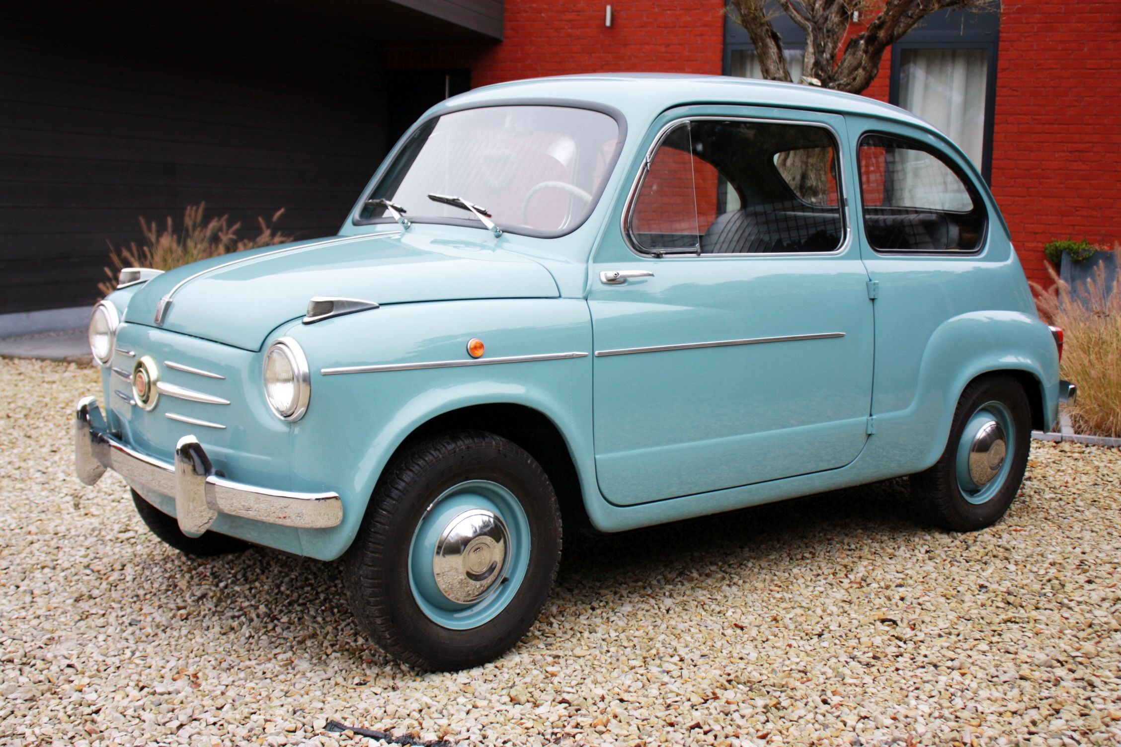 FIAT 600