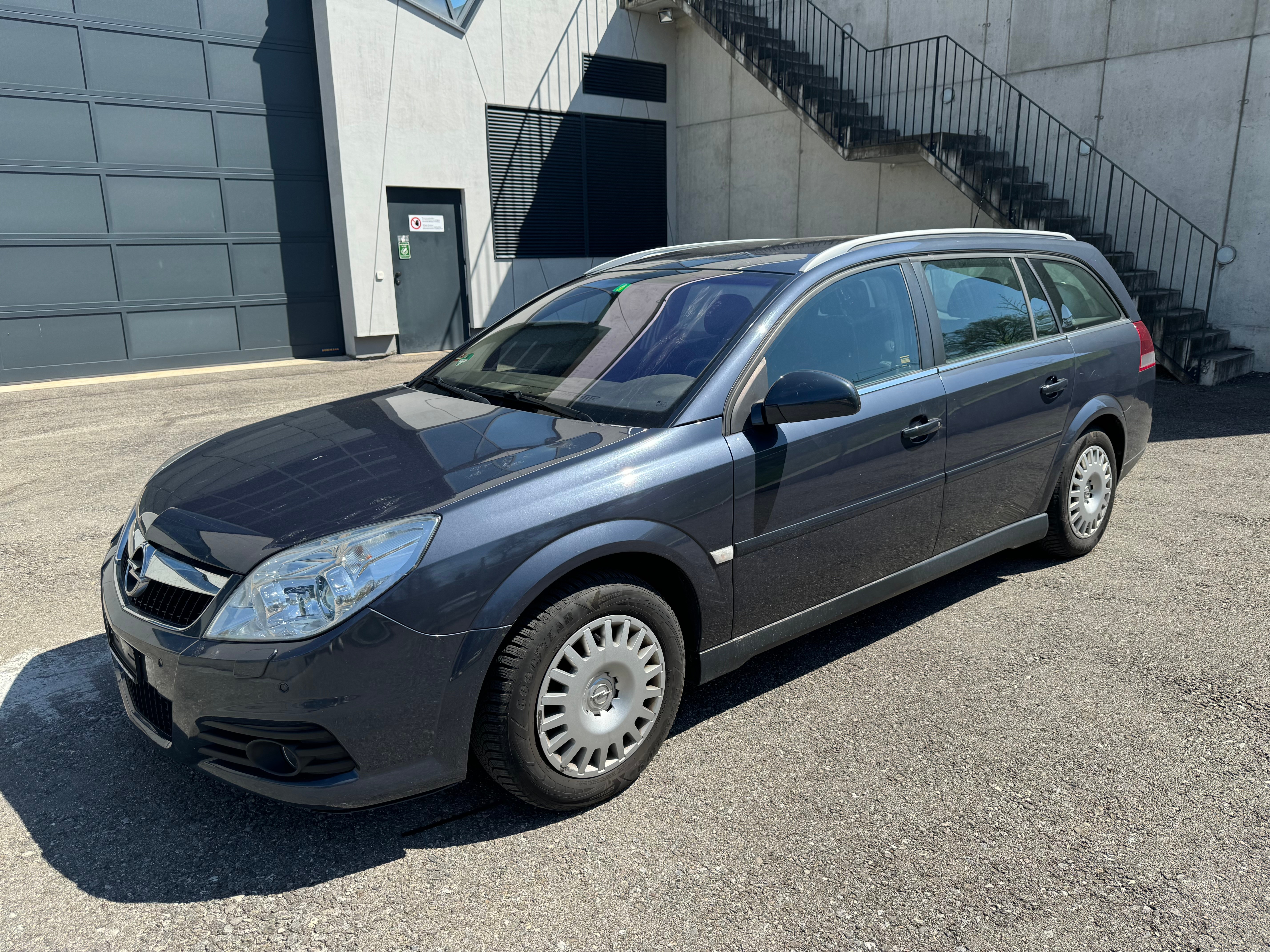 OPEL Vectra Caravan 1.9 CDTi 16V Cosmo