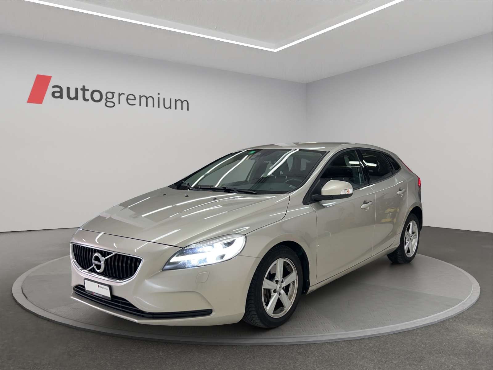 VOLVO V40 D2 Geartronic