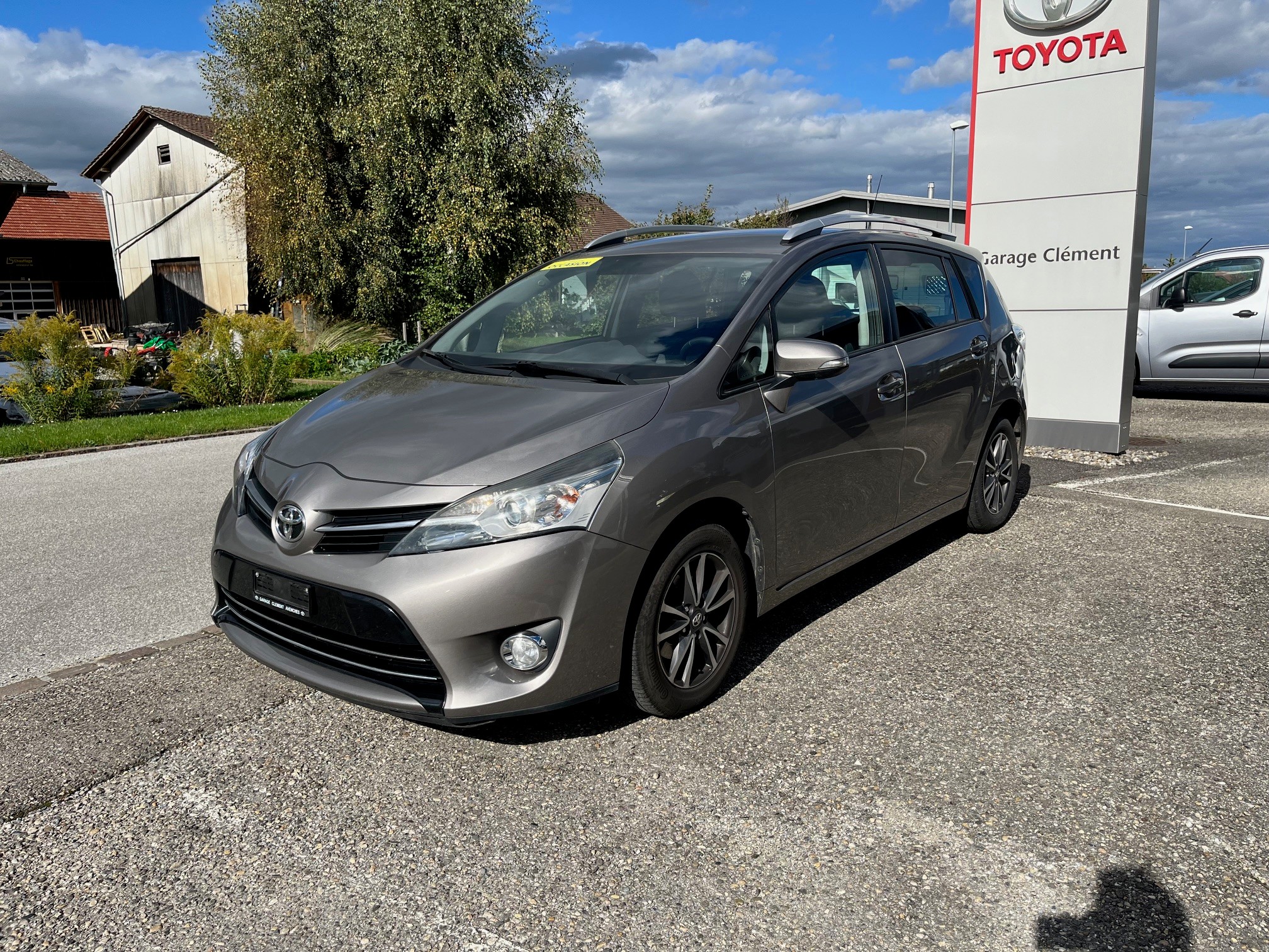 TOYOTA Verso 1.8 Trend