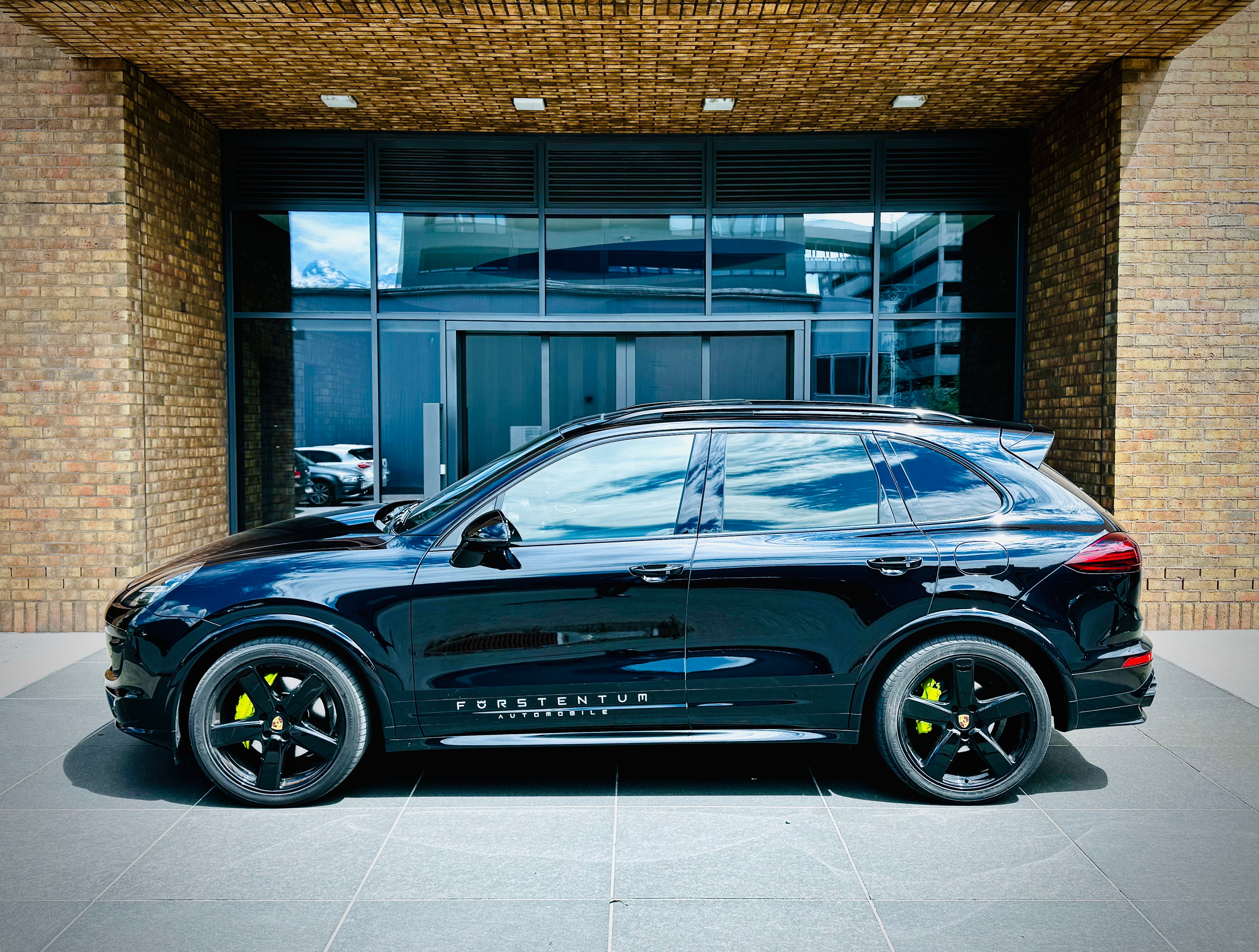 PORSCHE Cayenne S E-Hybrid Platinum Edition | Vollausstattung