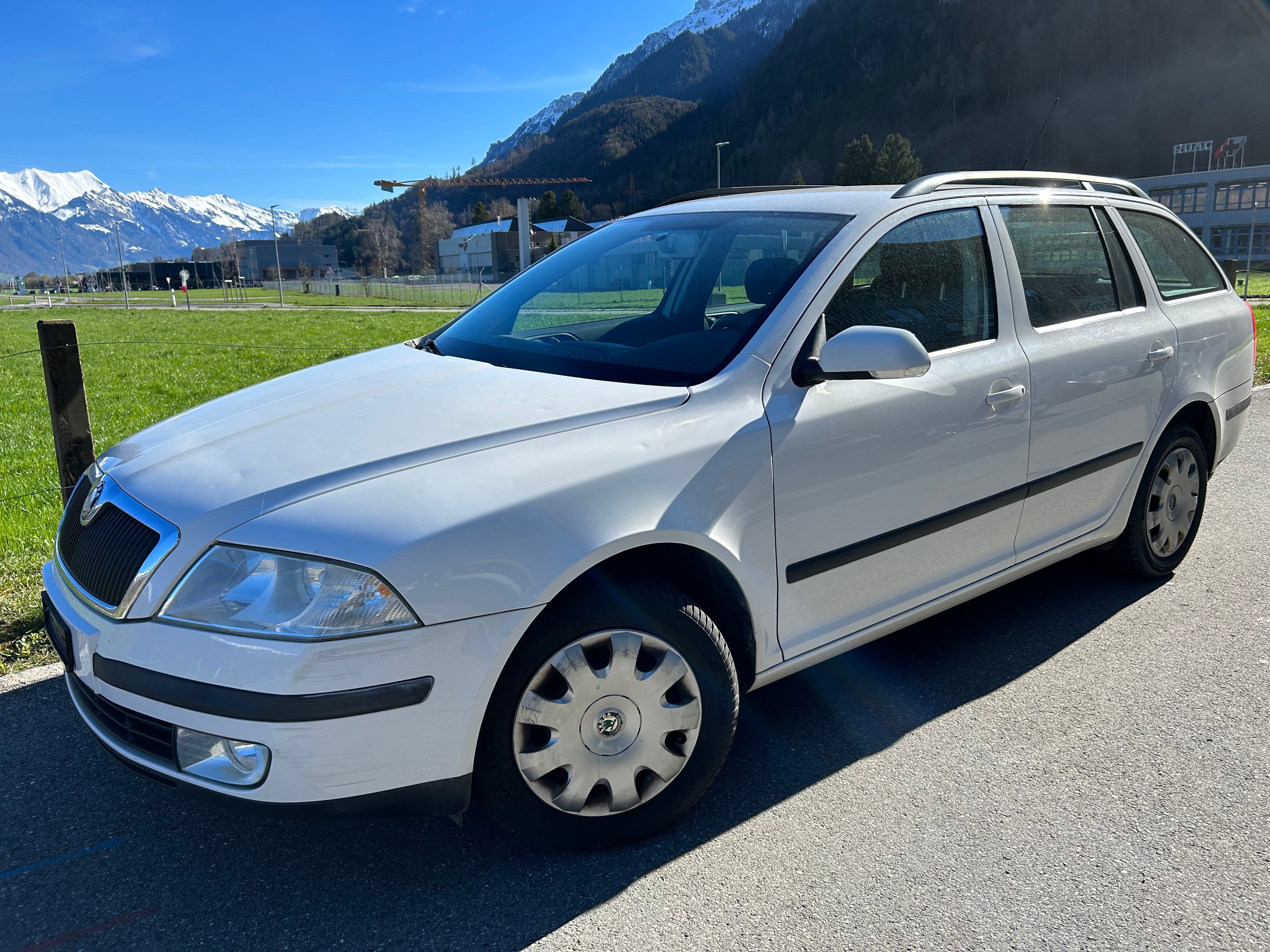 SKODA Octavia 1.6 FSI Ambiente