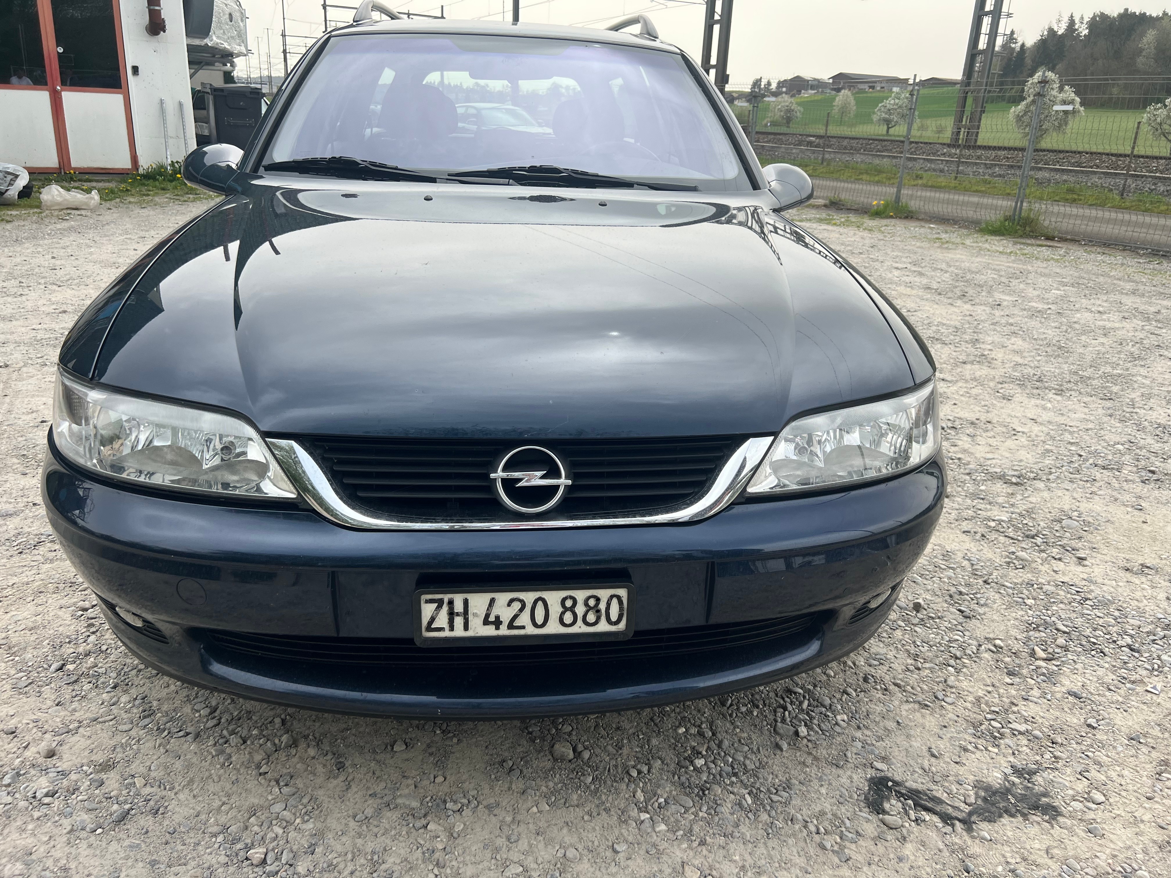 OPEL Vectra 2.2i 16V Comfort