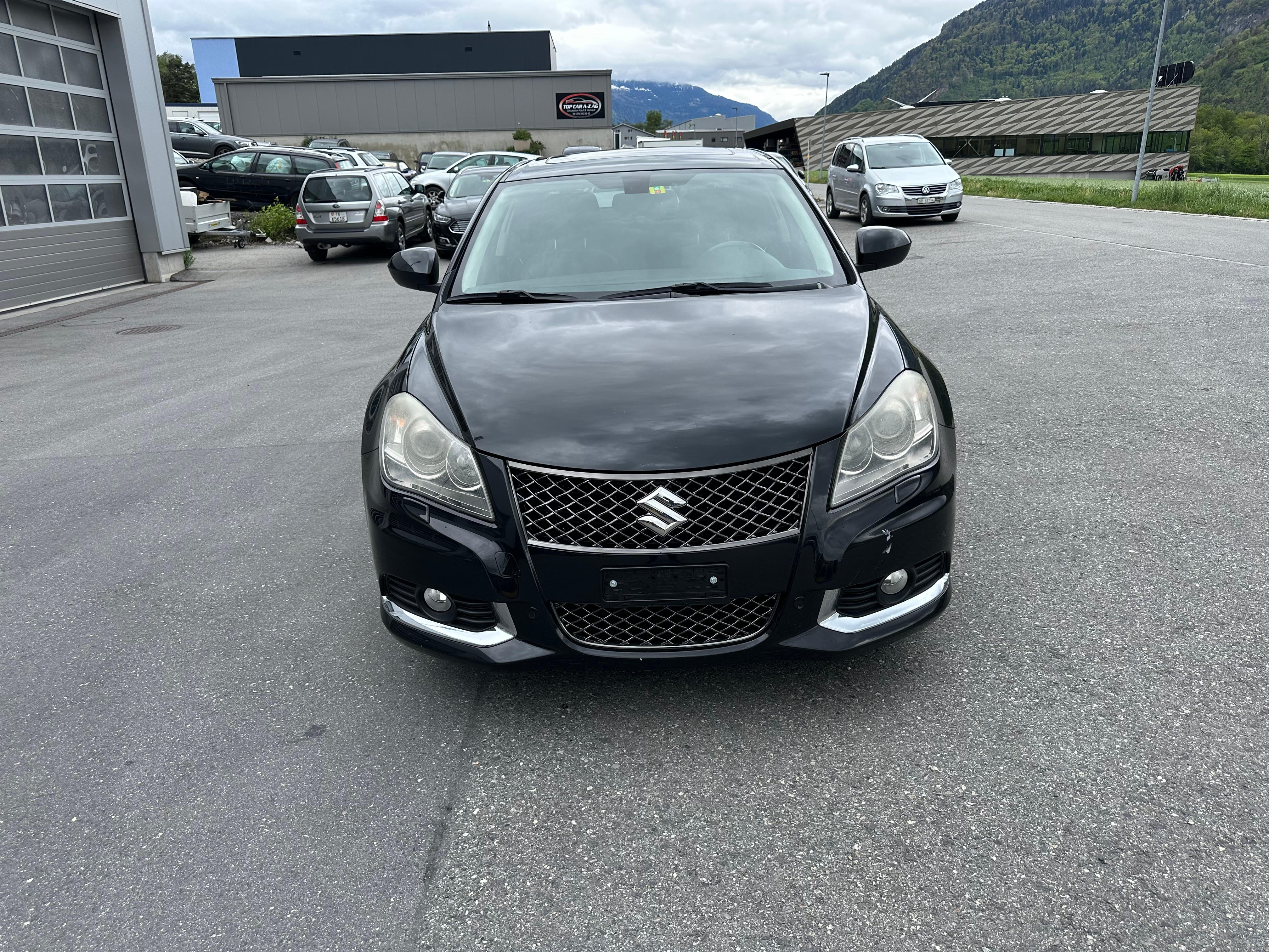 SUZUKI Kizashi 2.4 GL Top Indigo 4WD CVT