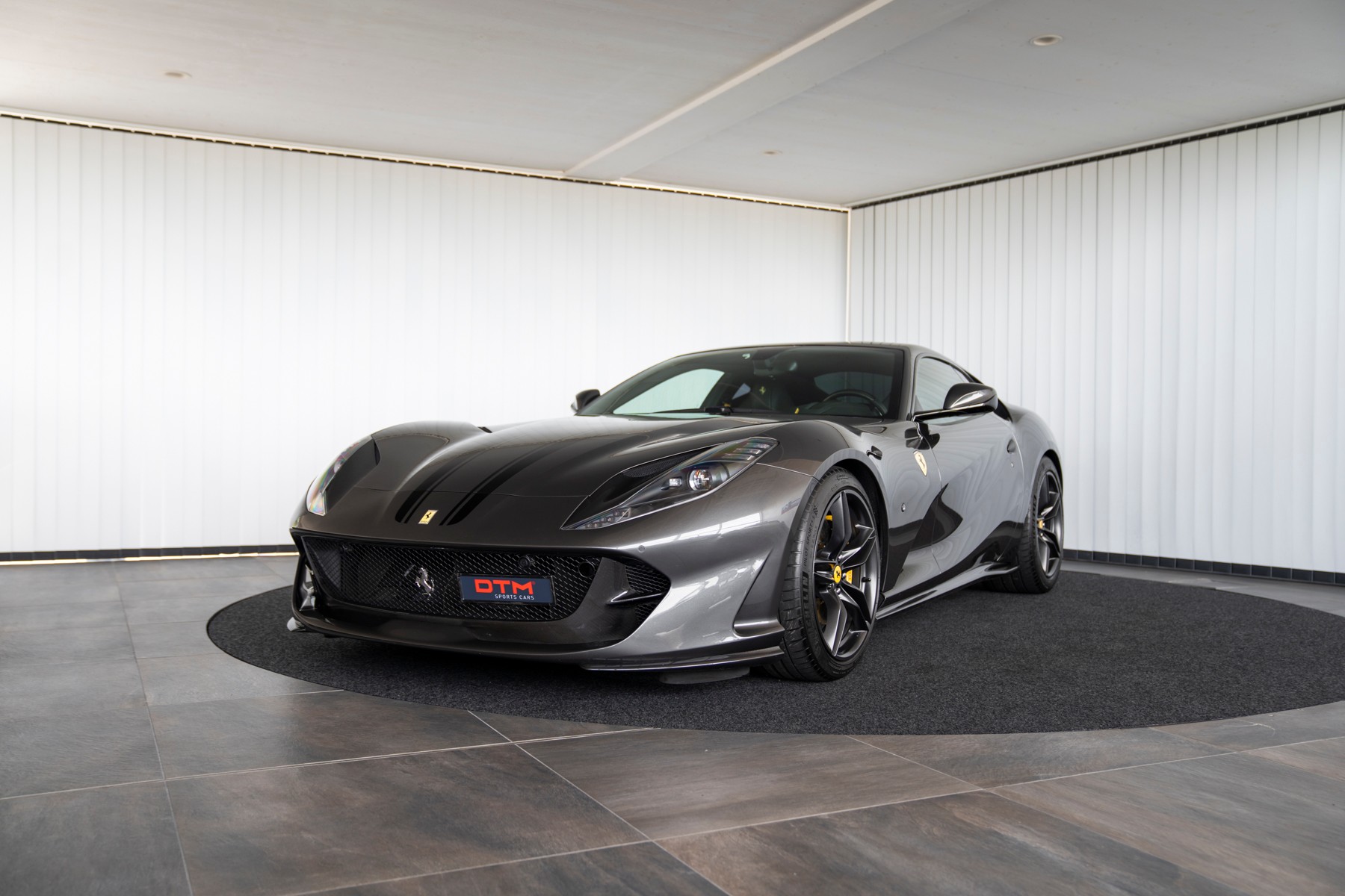 FERRARI 812 Superfast Atelier