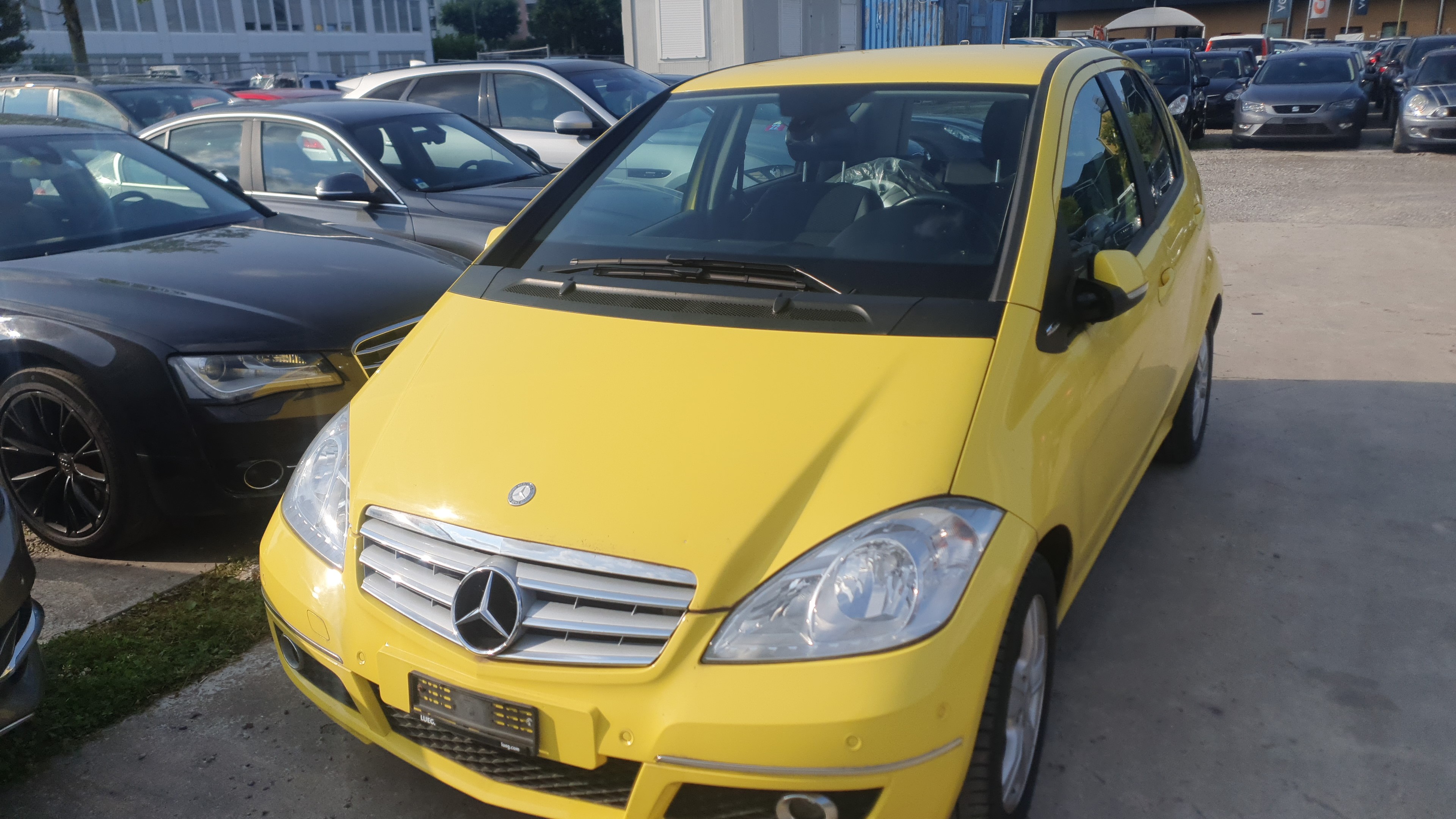 MERCEDES-BENZ A 180 Avantgarde Selection Autotronic