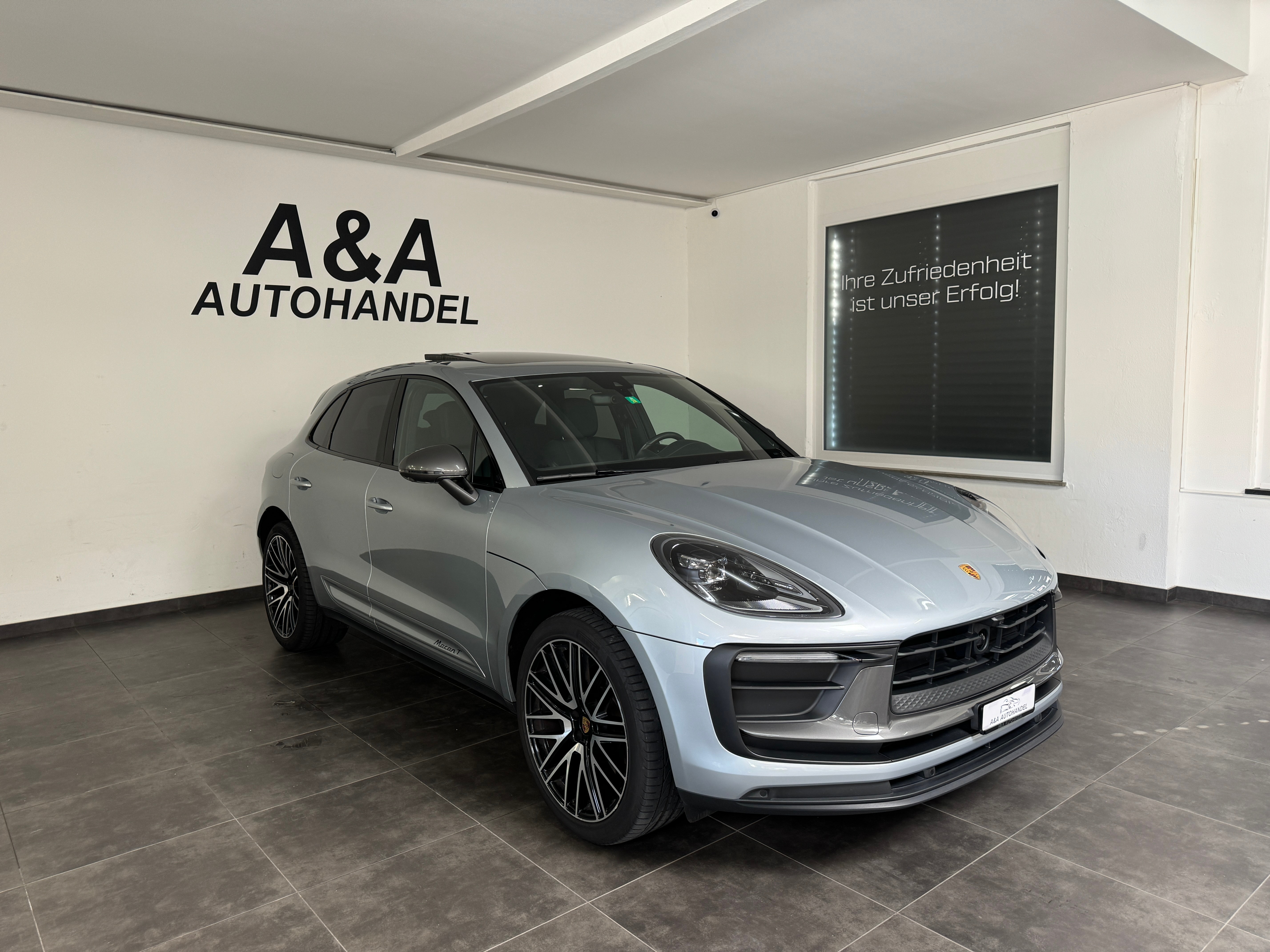 PORSCHE Macan PDK