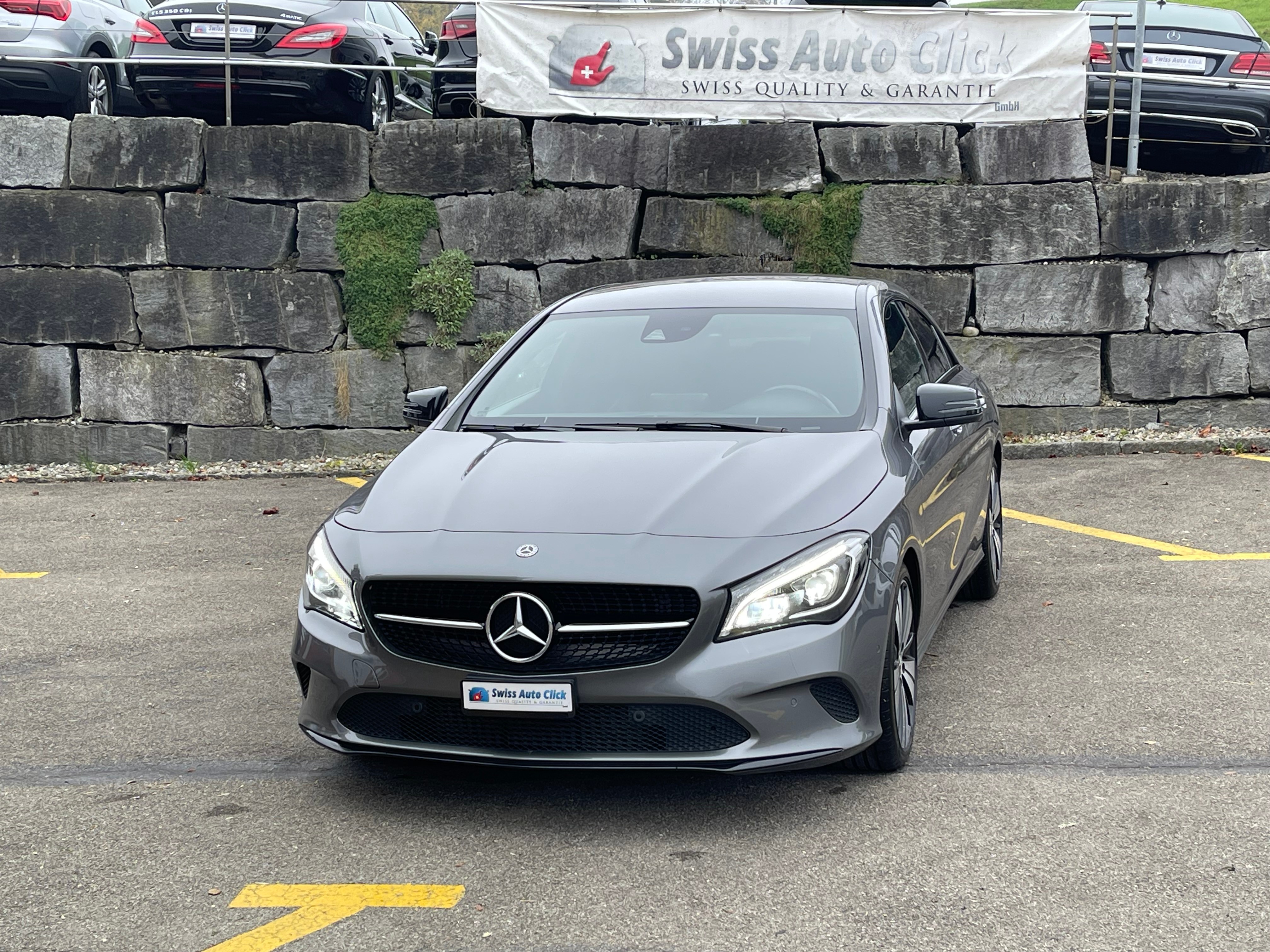 MERCEDES-BENZ CLA 200 Night Star 7G-DCT