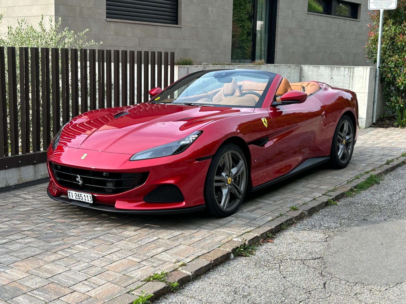 FERRARI Portofino M