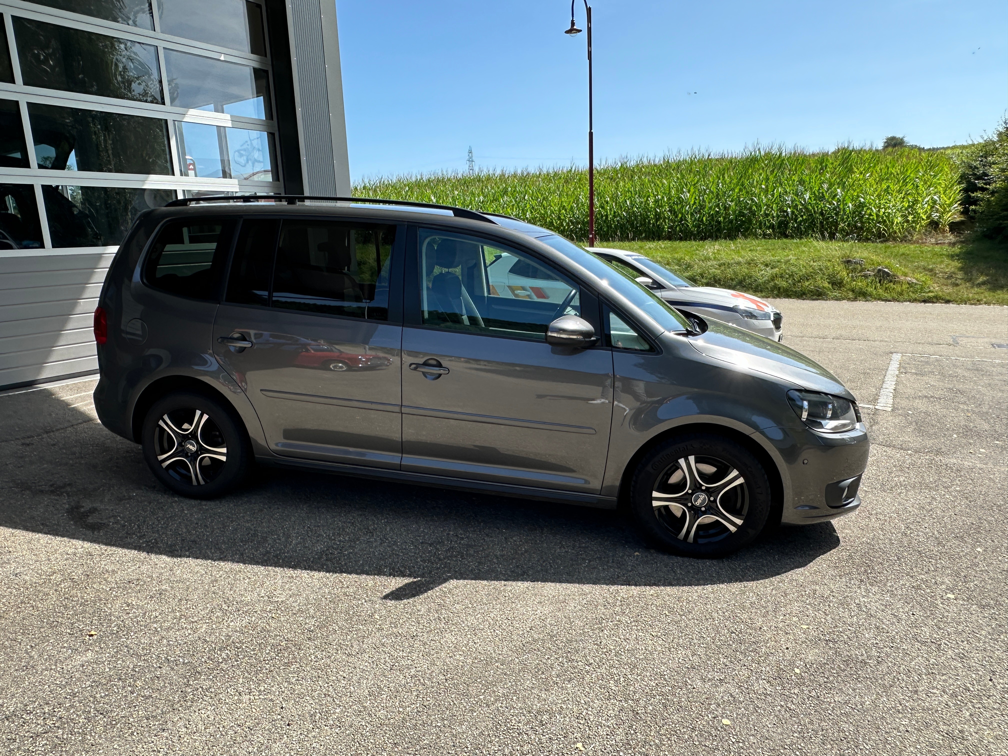 VW Touran 2.0 TDI BlueMotion Technology 65th Edition