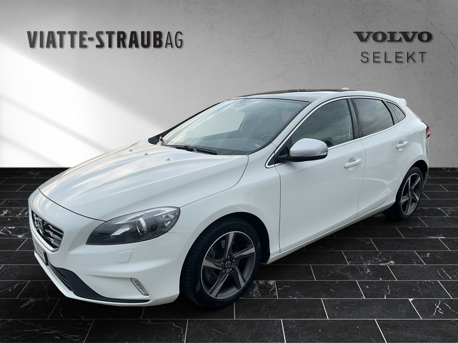 VOLVO V40 2.0 D3 R-Design S/S