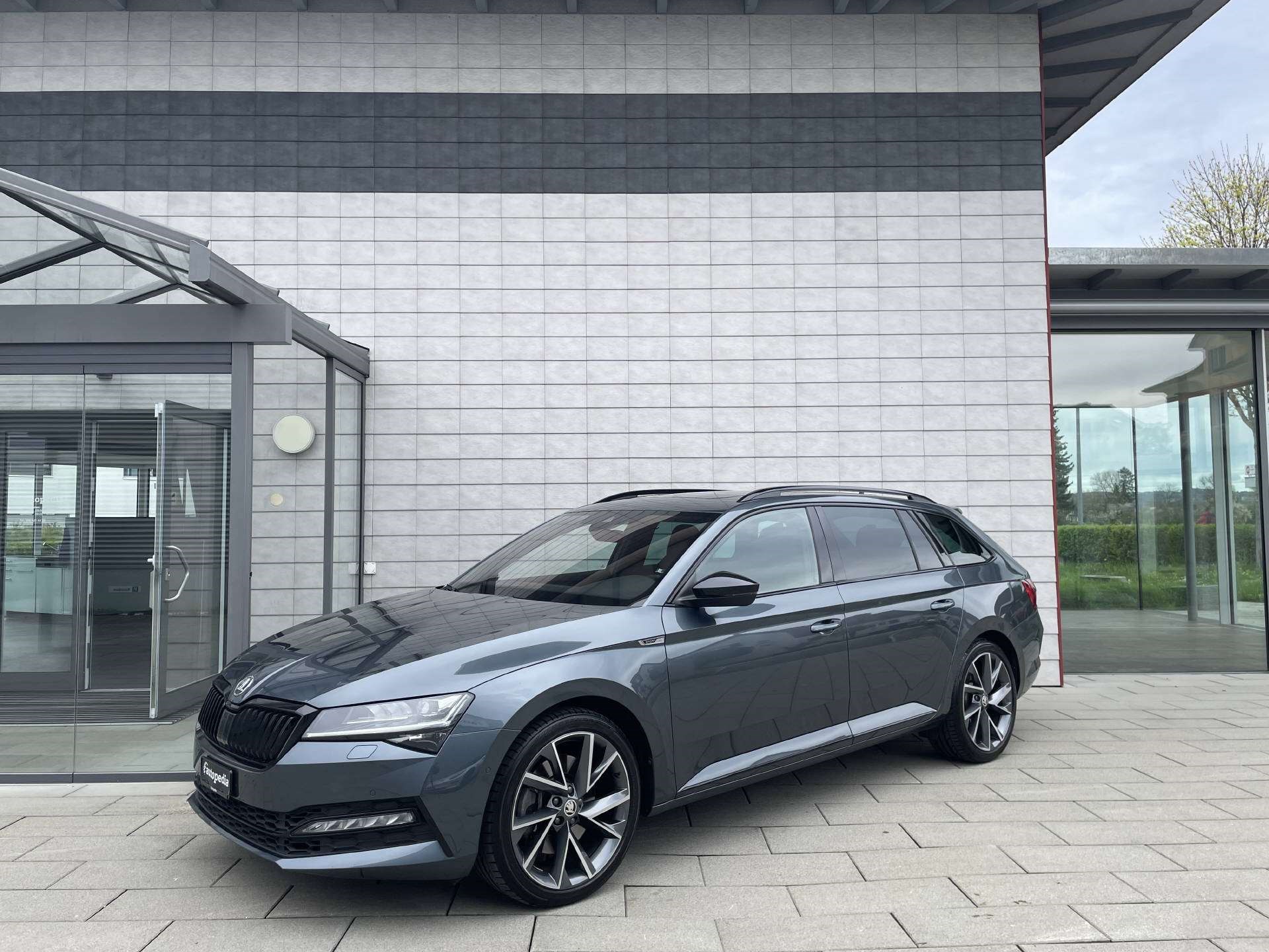 SKODA Superb Combi 2.0 TSI SportLine Plus 4x4 DSG