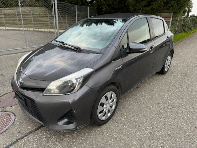 TOYOTA Yaris 1.5 VVT-i Hybrid Luna CVT