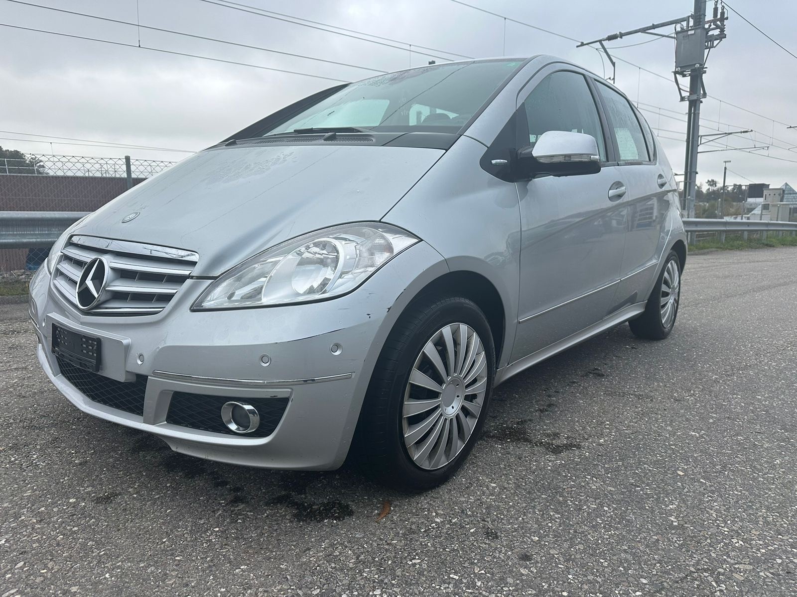 MERCEDES-BENZ A 180 (170) Avantgarde Autotronic