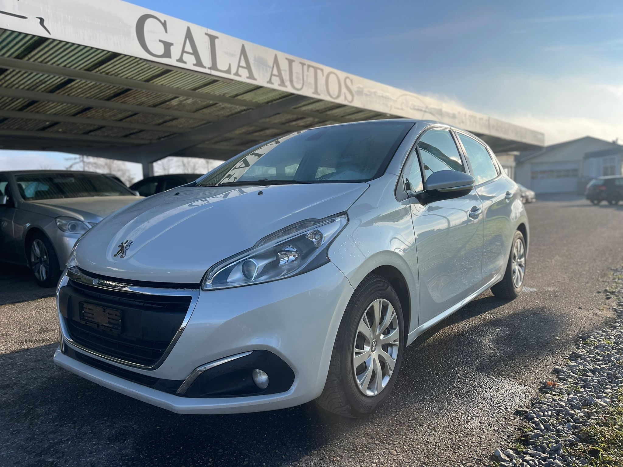 PEUGEOT 208 1.2 PureTech Active