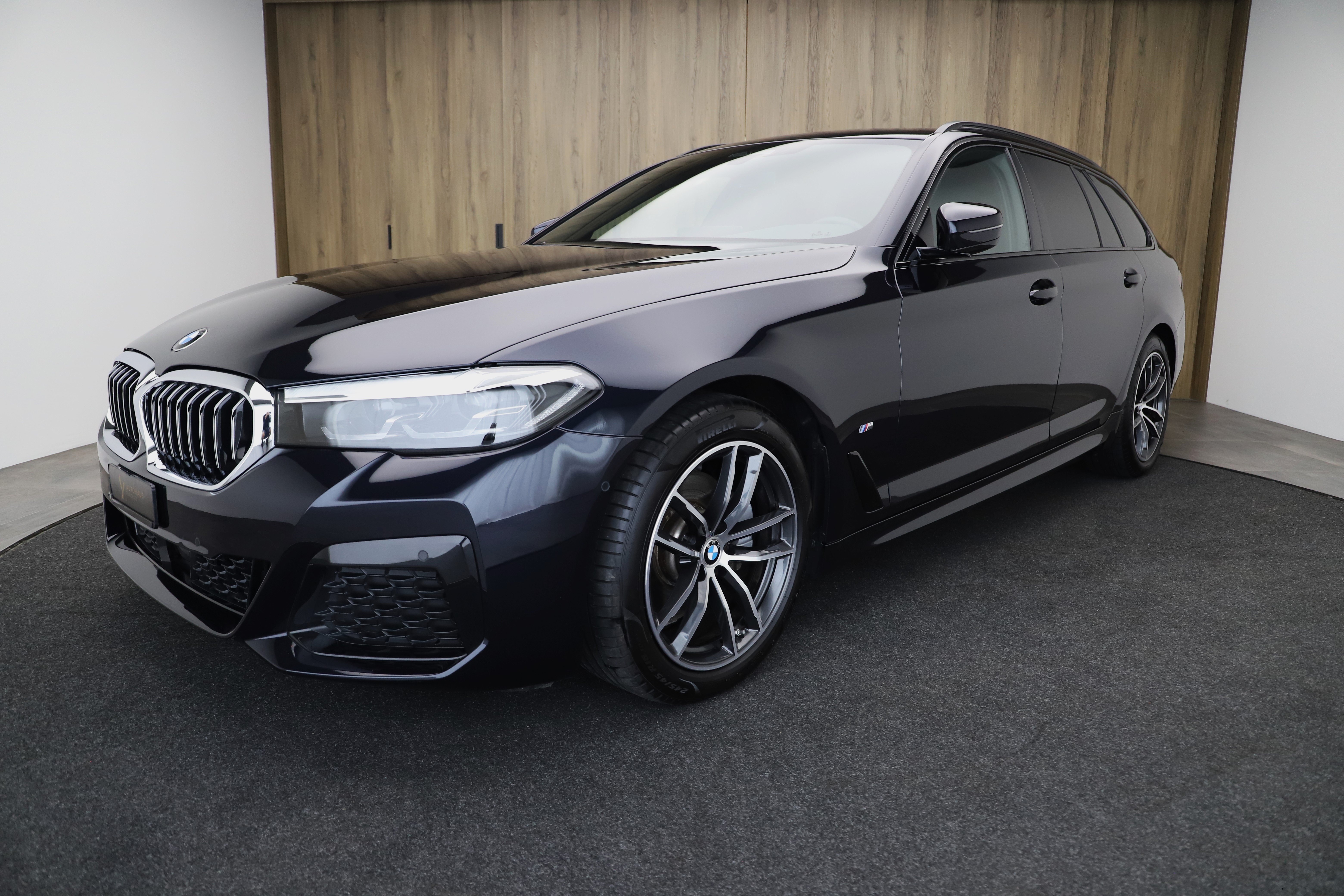 BMW 520d xDrive 48V Touring M Sport Steptronic