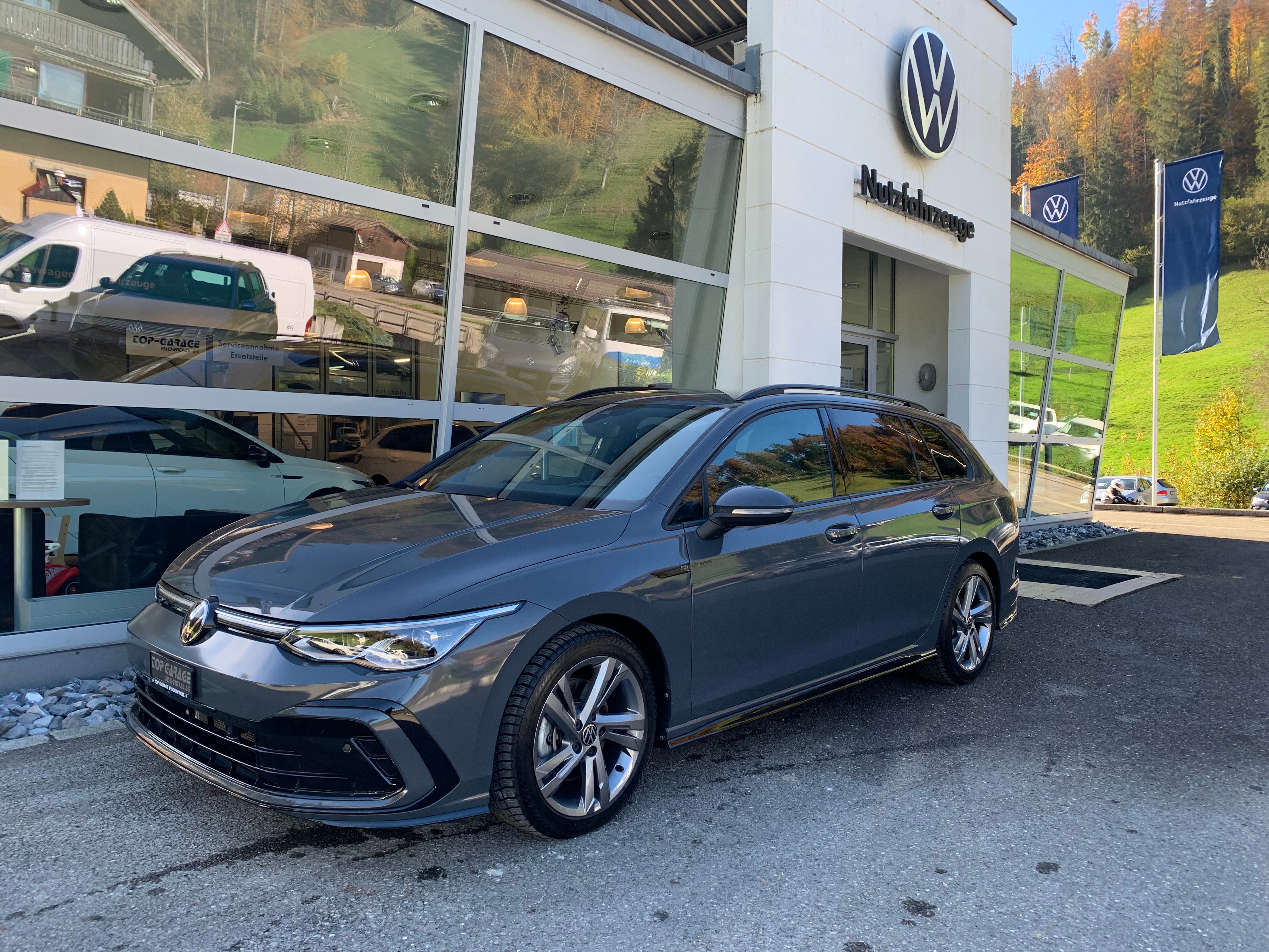 VW Golf Variant 2.0 TSI R-Line DSG 4Motion