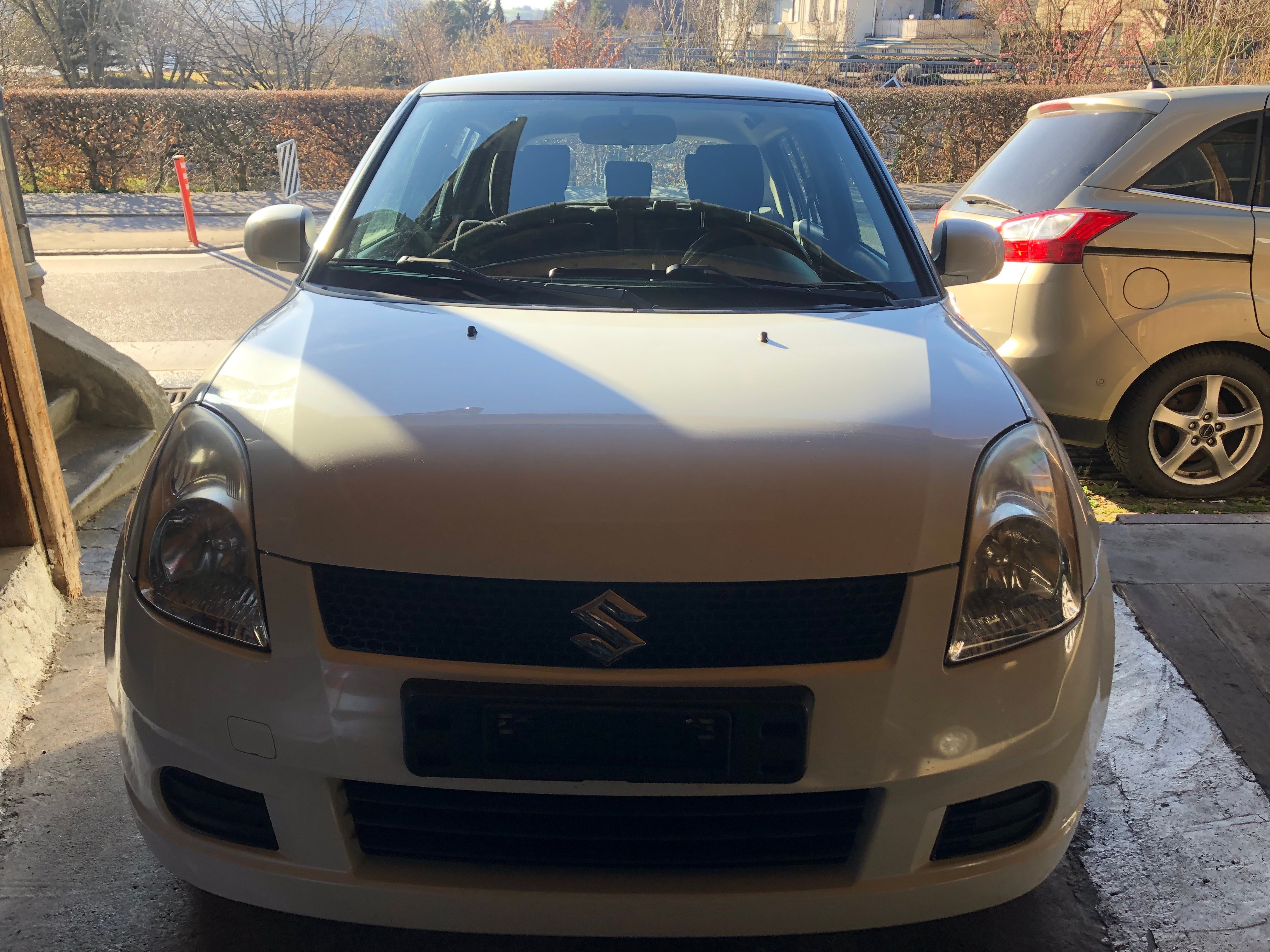 SUZUKI Swift 1.3i 16V GL Top 4x4