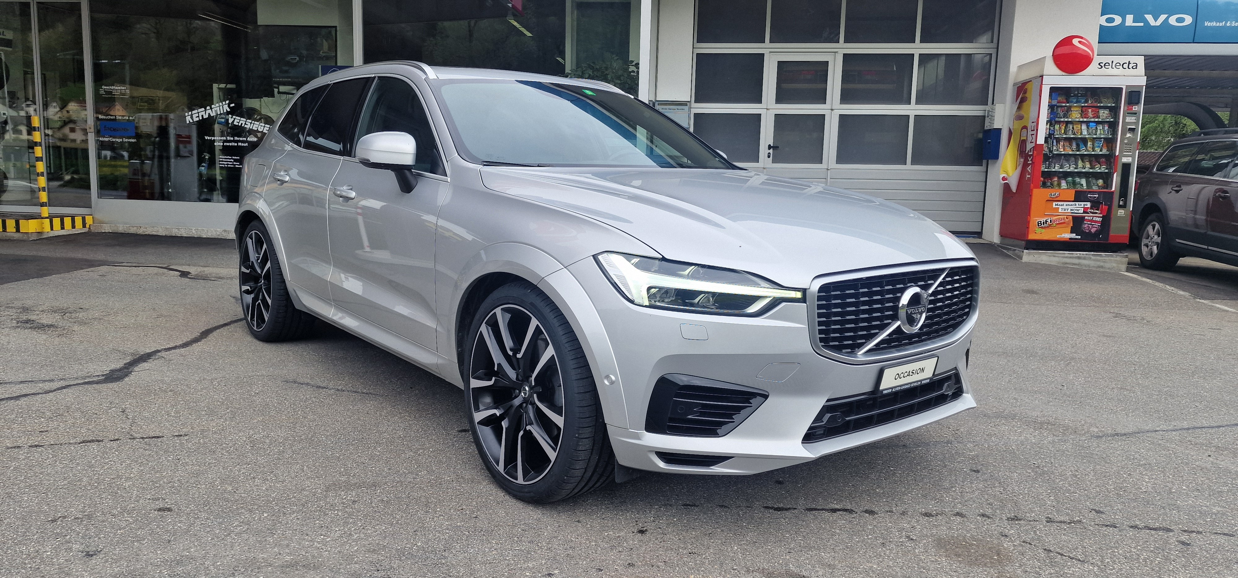 VOLVO XC60 T8 eAWD R-Design Geartronic