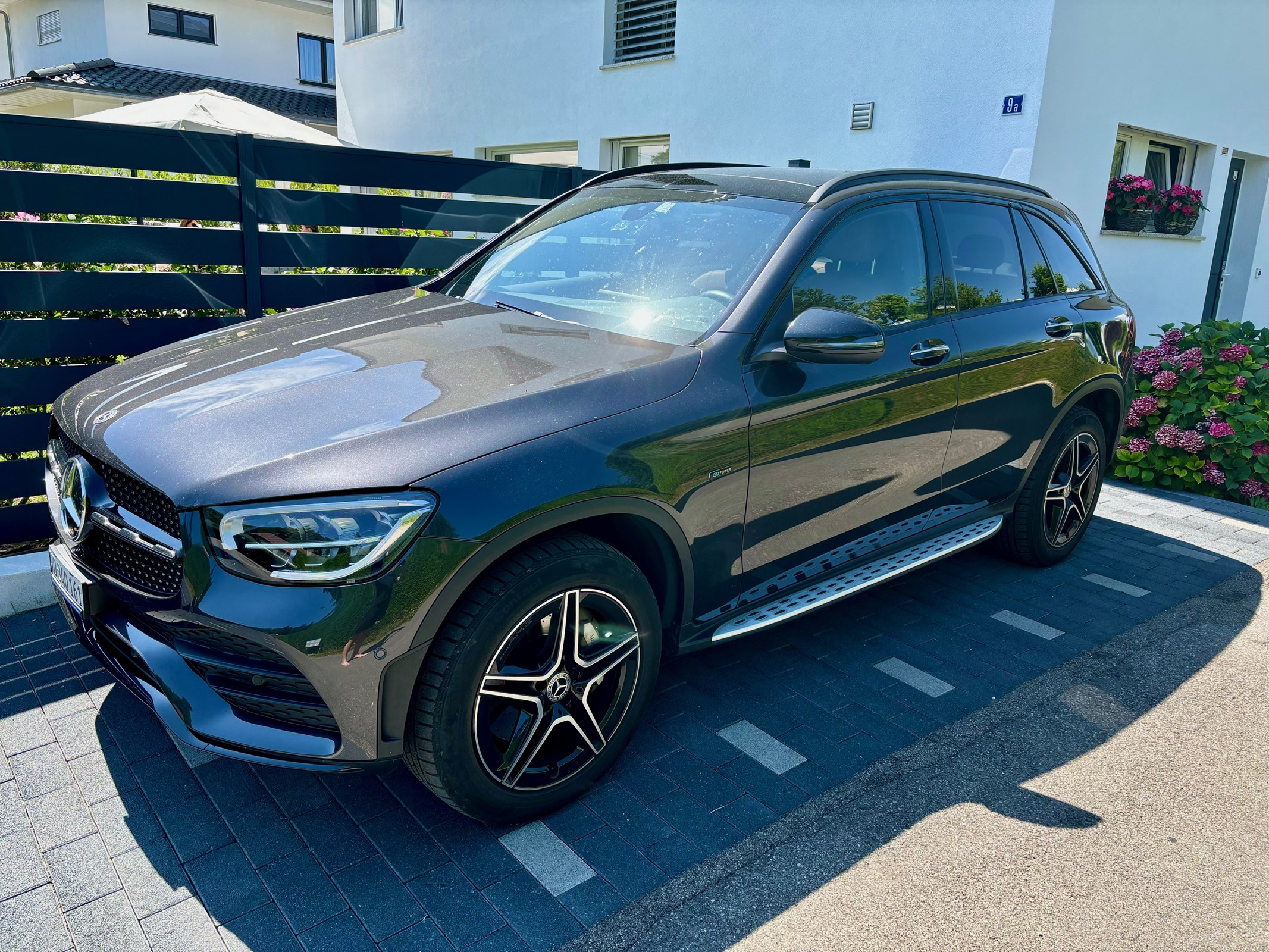 MERCEDES-BENZ GLC 300 e AMG Line 4Matic 9G-Tronic