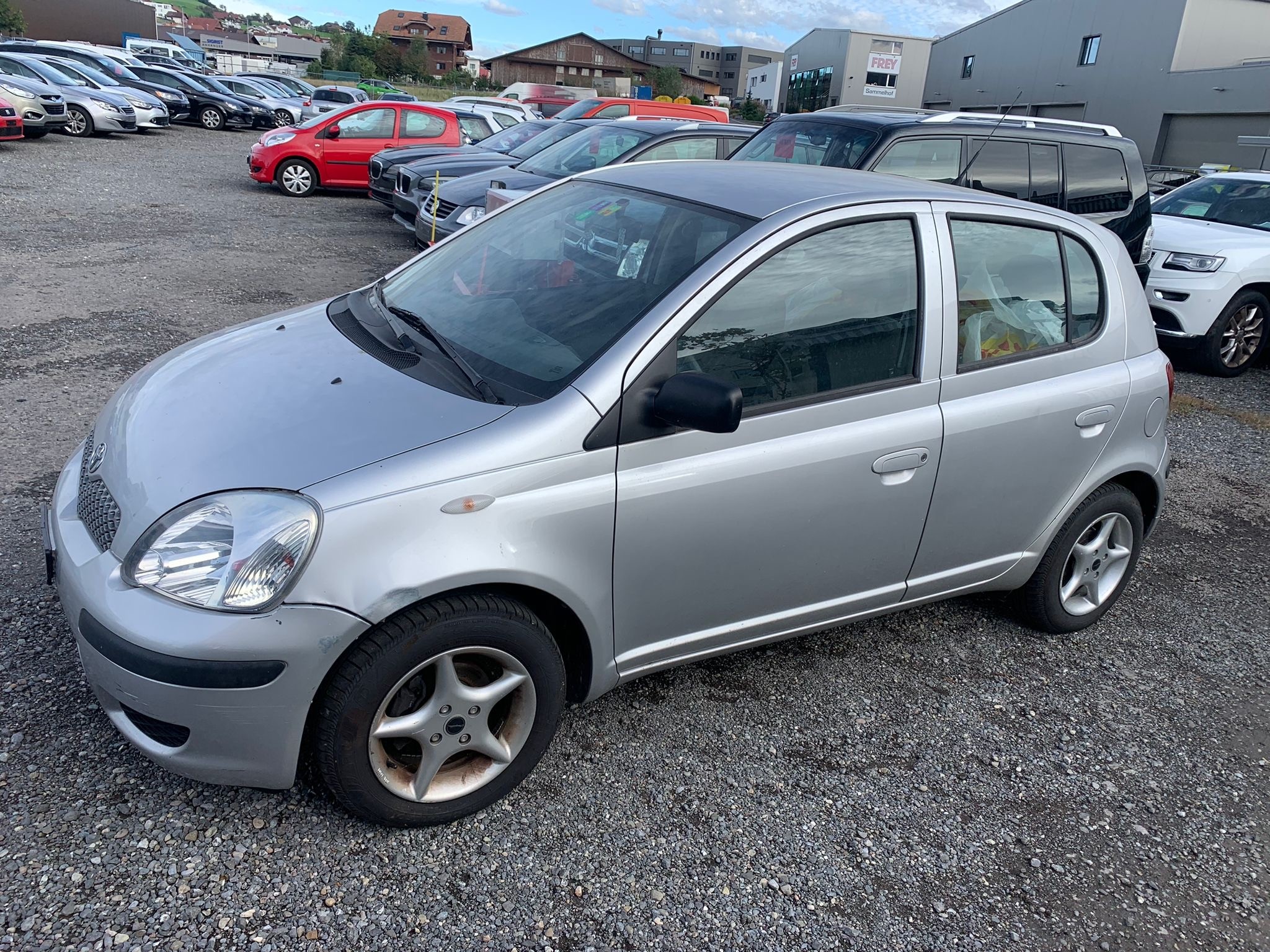 TOYOTA Yaris 1.0 Linea Luna