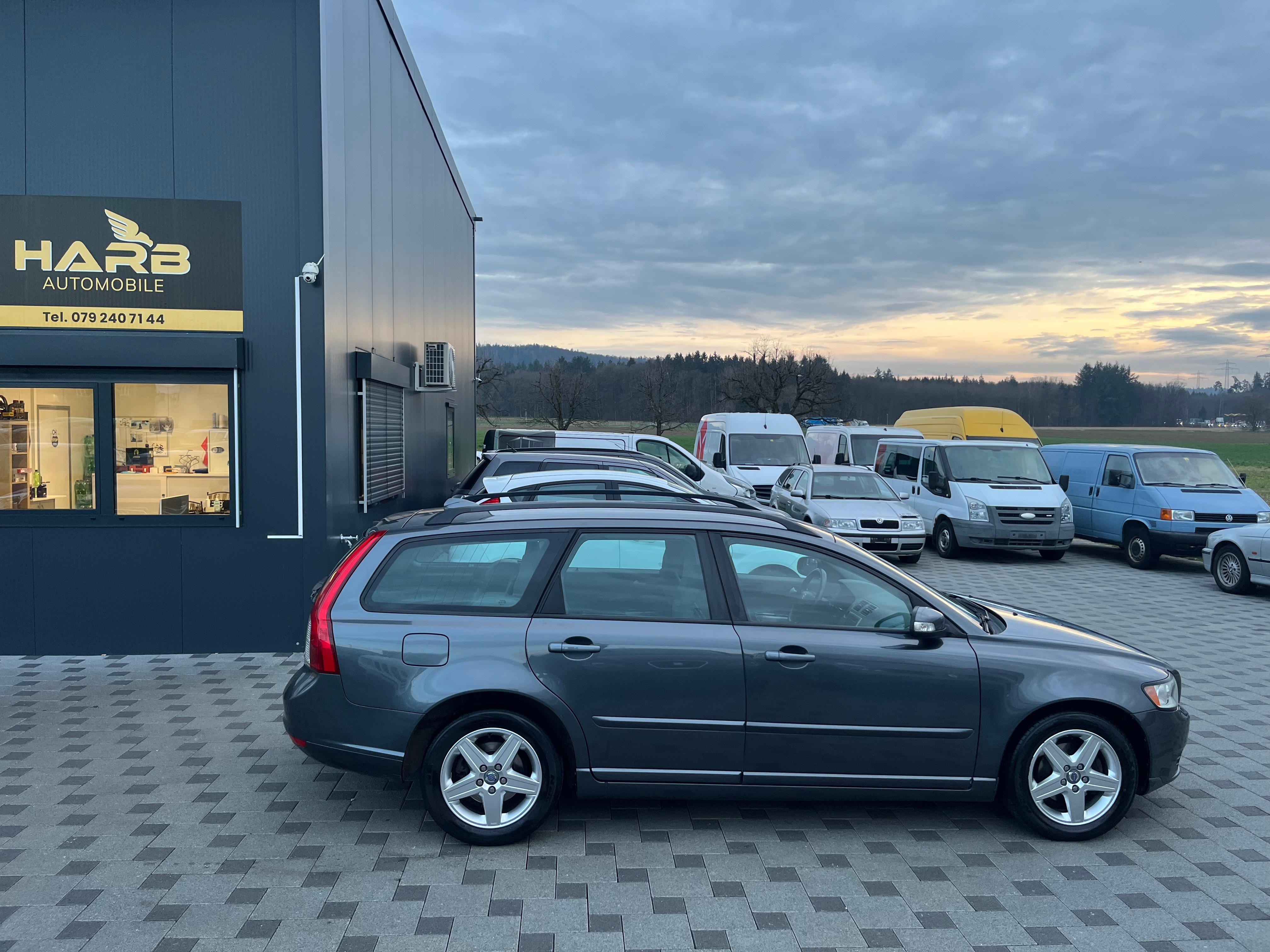 VOLVO V50 2.0 Kinetic