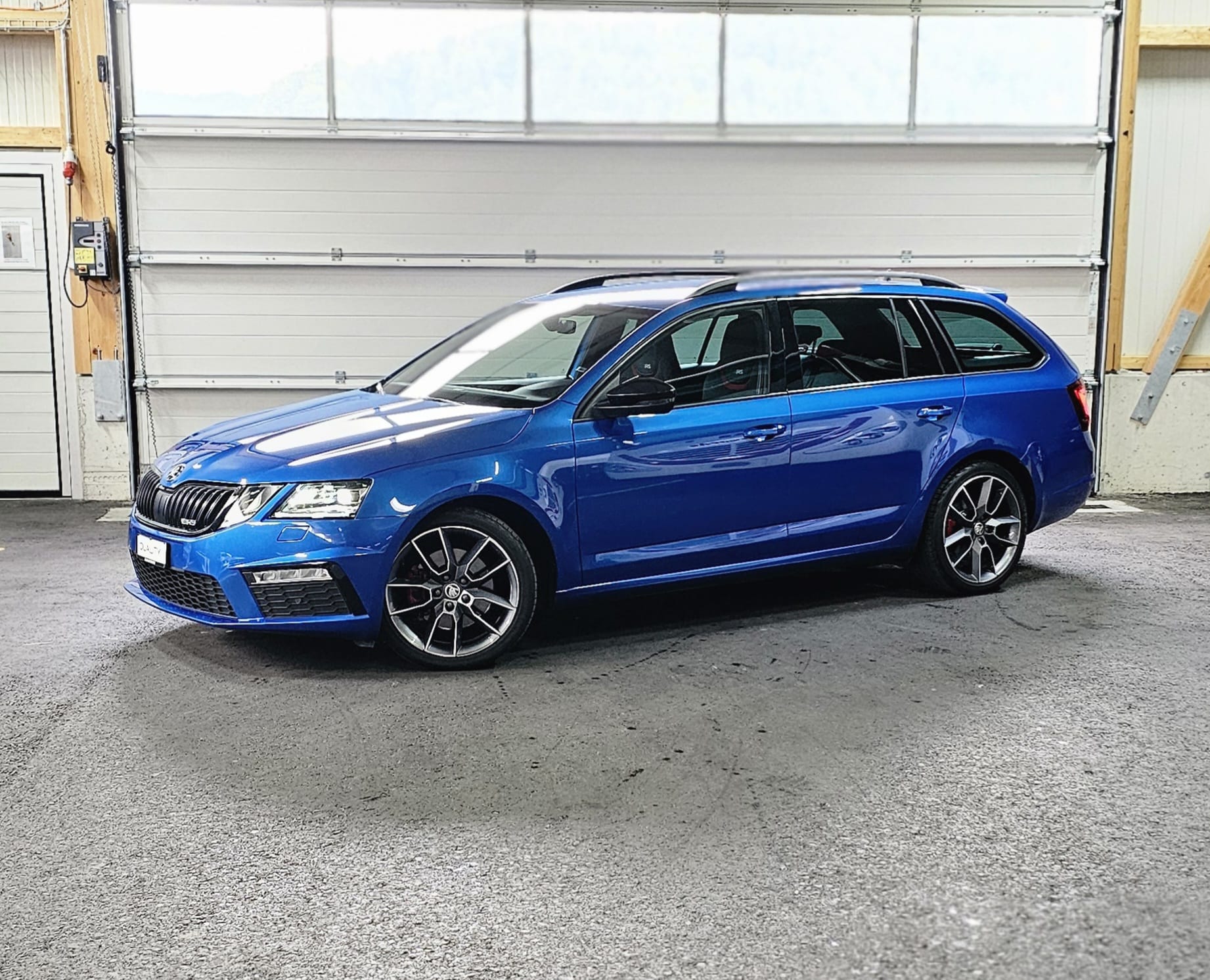 SKODA Octavia 2.0 TDI RS 4x4 DSG *MIT AHK* CH-FAHRZEUG*