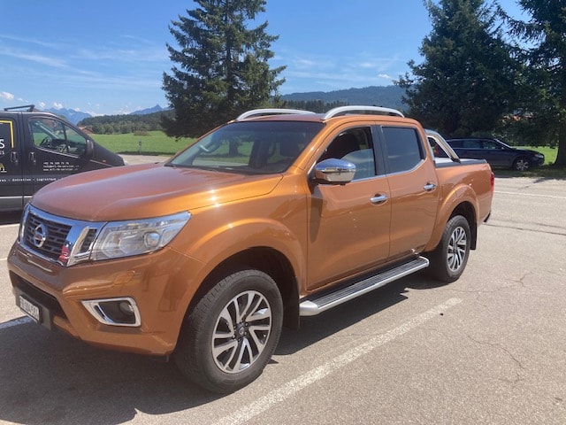 NISSAN Navara Double Cab Tekna 2.3 dCi 4WD Automatic