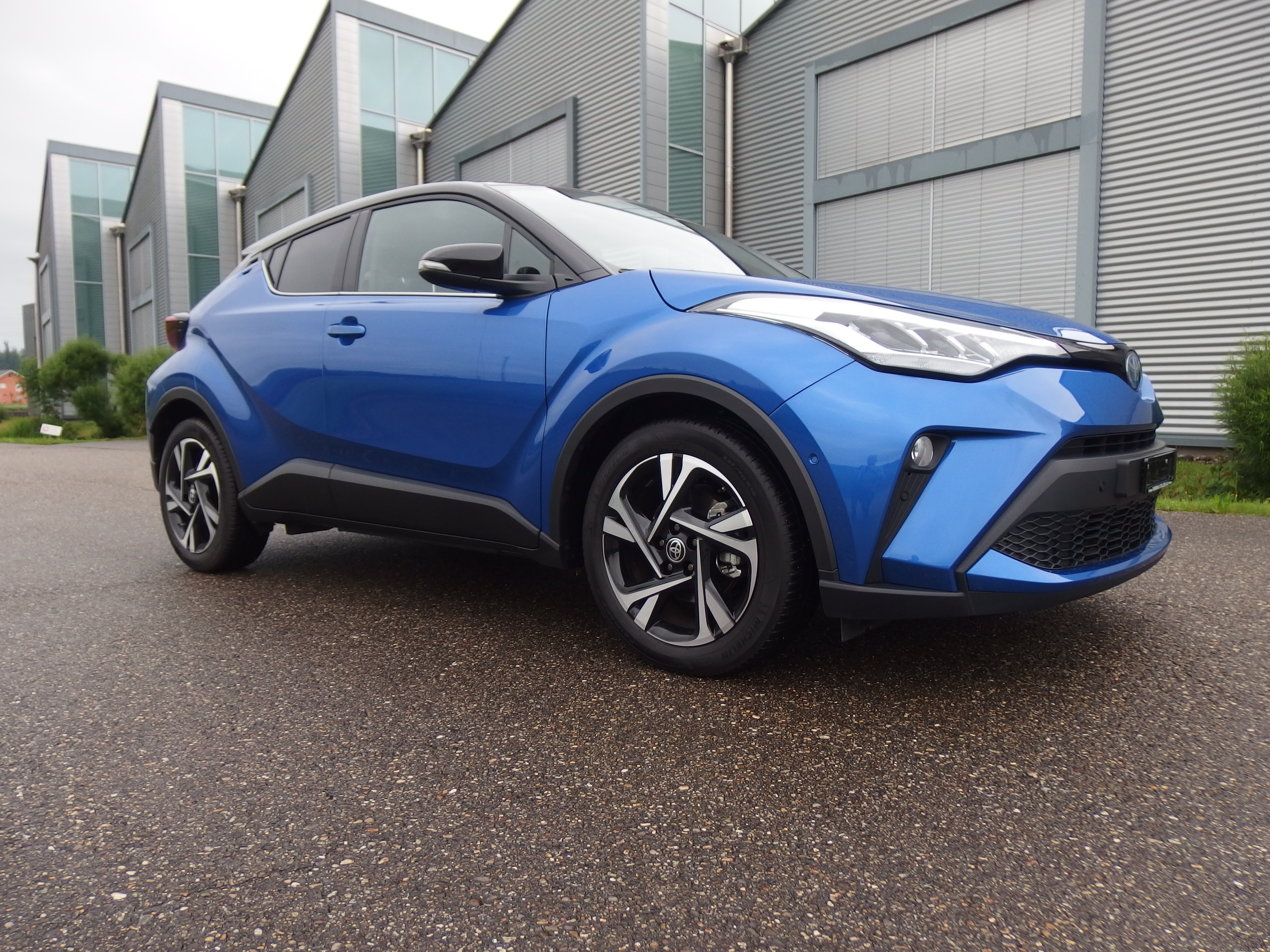 TOYOTA C-HR 2.0 HSD CVT Trend