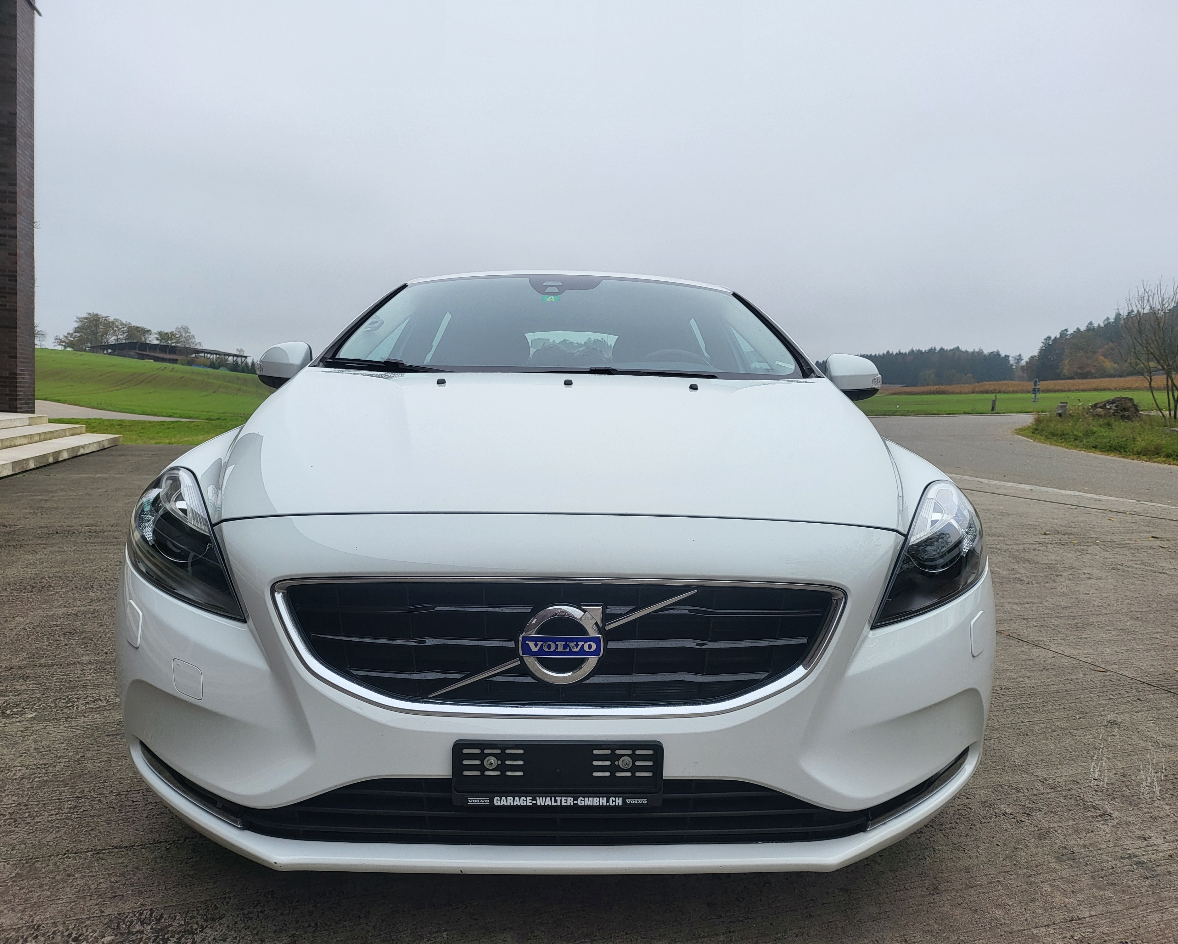 VOLVO V40 T2 Kinetic