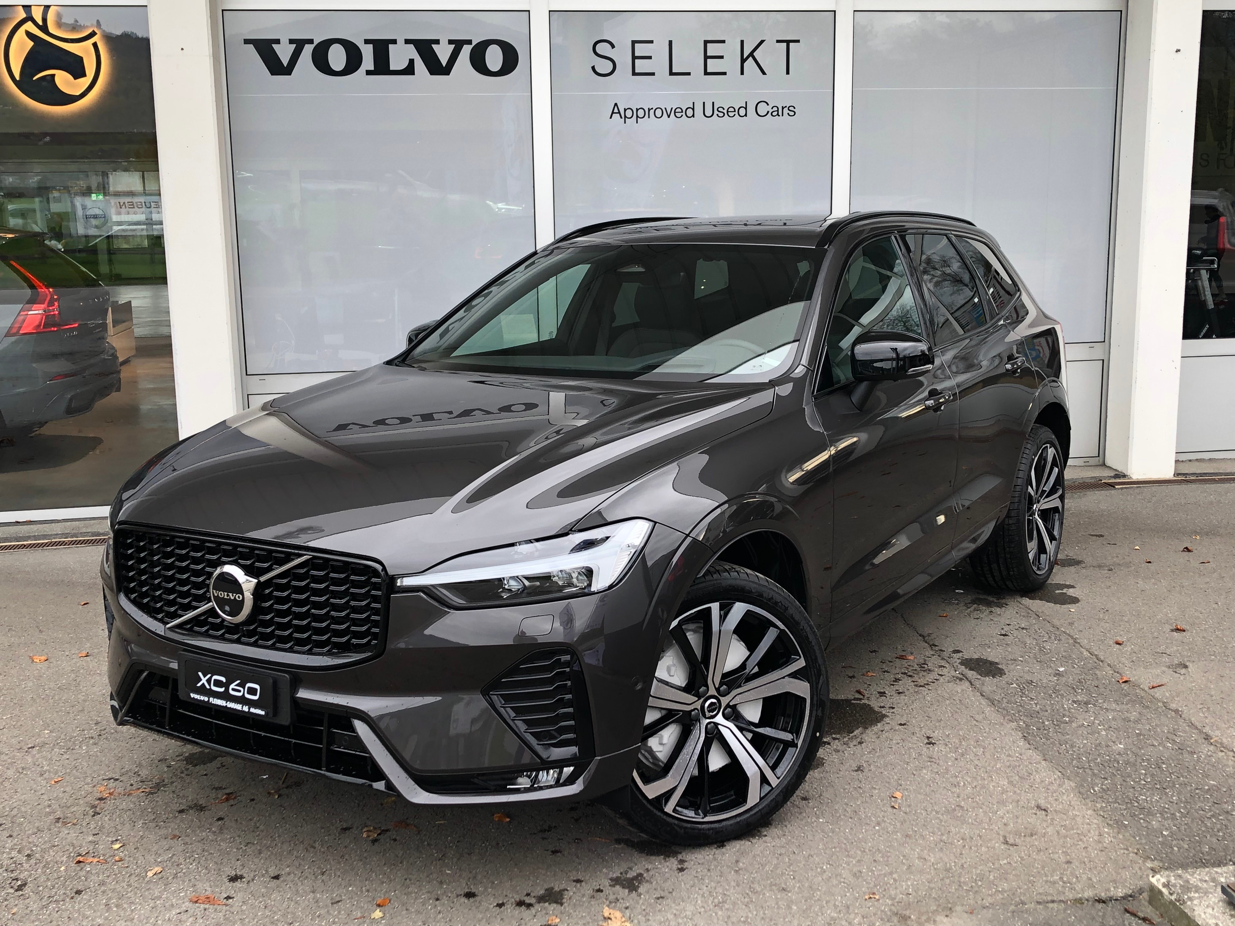 VOLVO XC60 B5 D AWD Ultim Dark