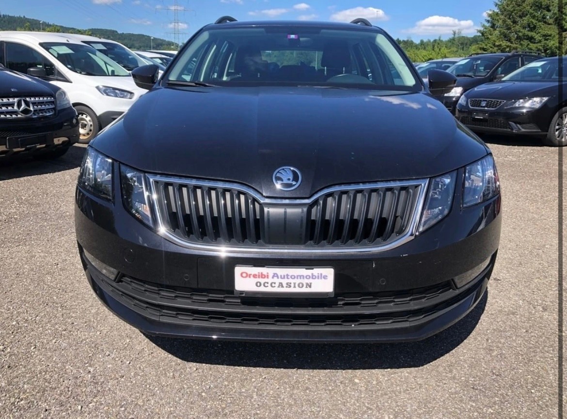 SKODA Octavia Combi 1.6 TDI Ambition DSG