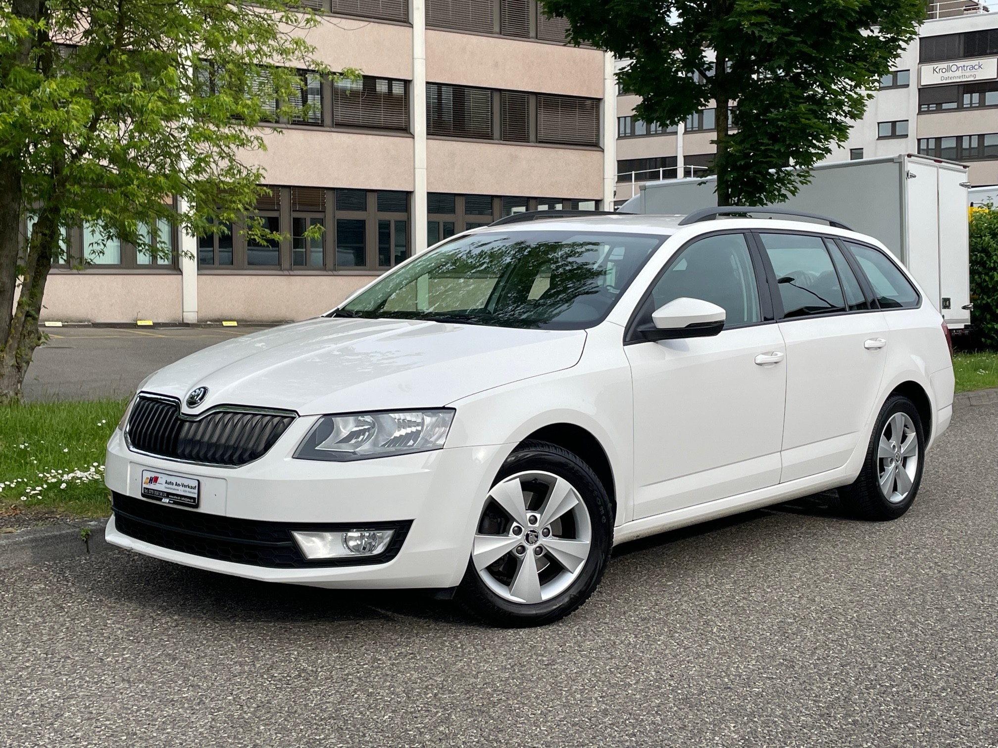 SKODA Octavia Combi 2.0 TDI Ambition Frisch ab MFK 29.05.2024