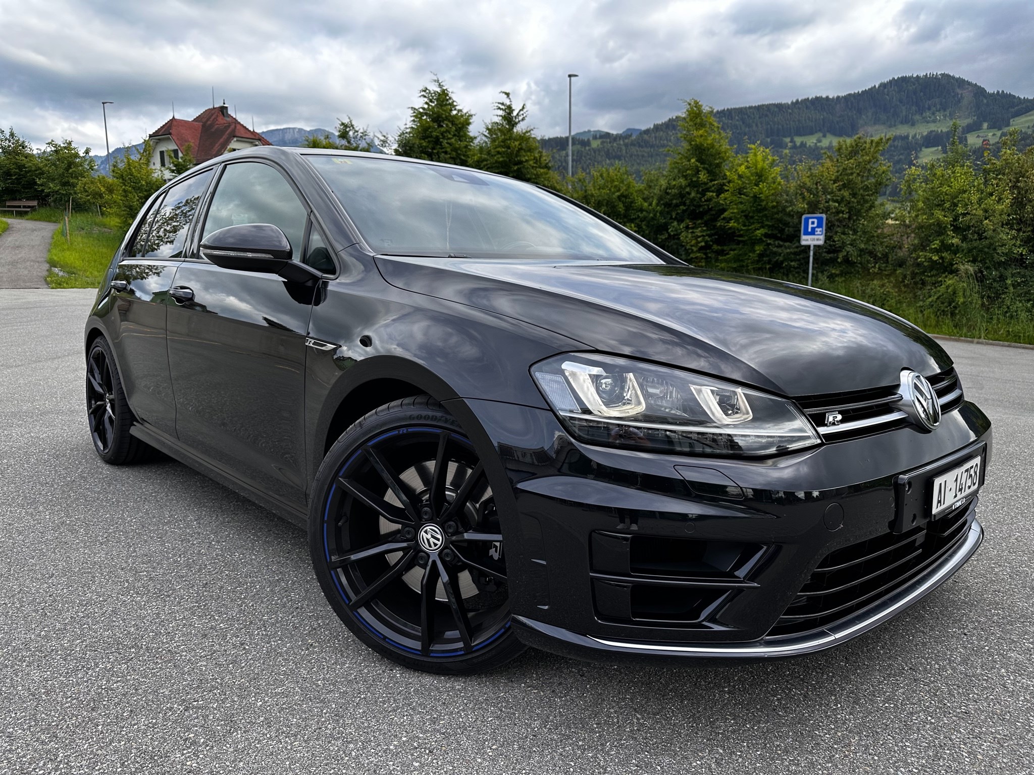 VW Golf 2.0 TSI R 4Motion DSG