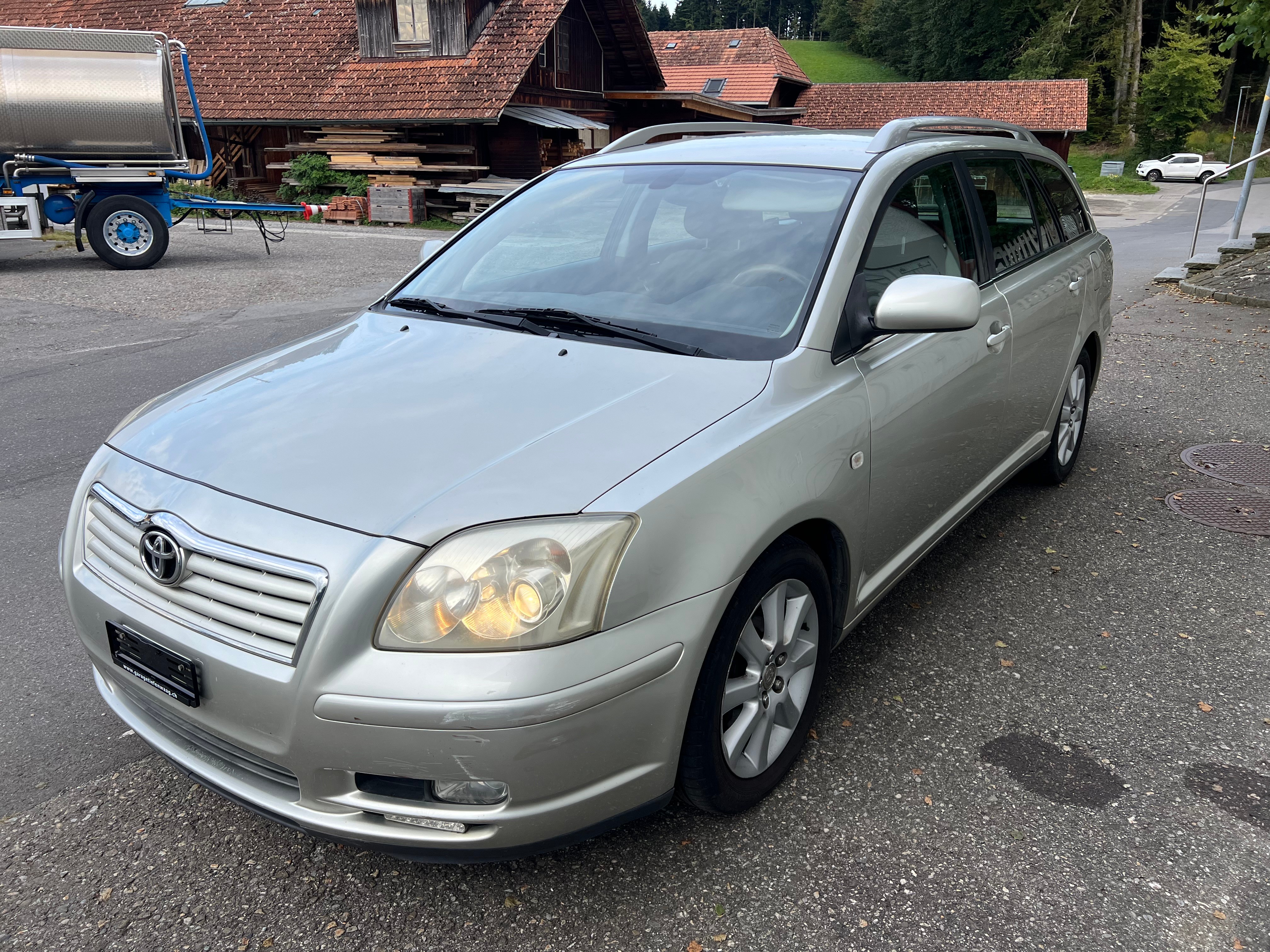 TOYOTA Avensis 2.4 D4 VVT-i Linea Sol Sportswagon T-Step5