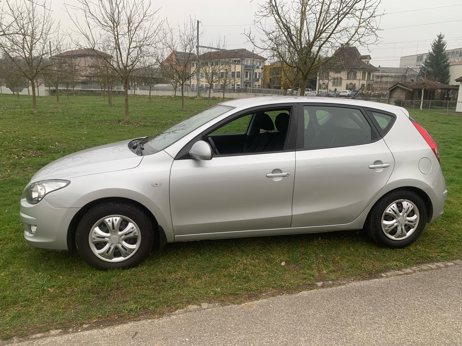 HYUNDAI i30 1.6 Style Automatic