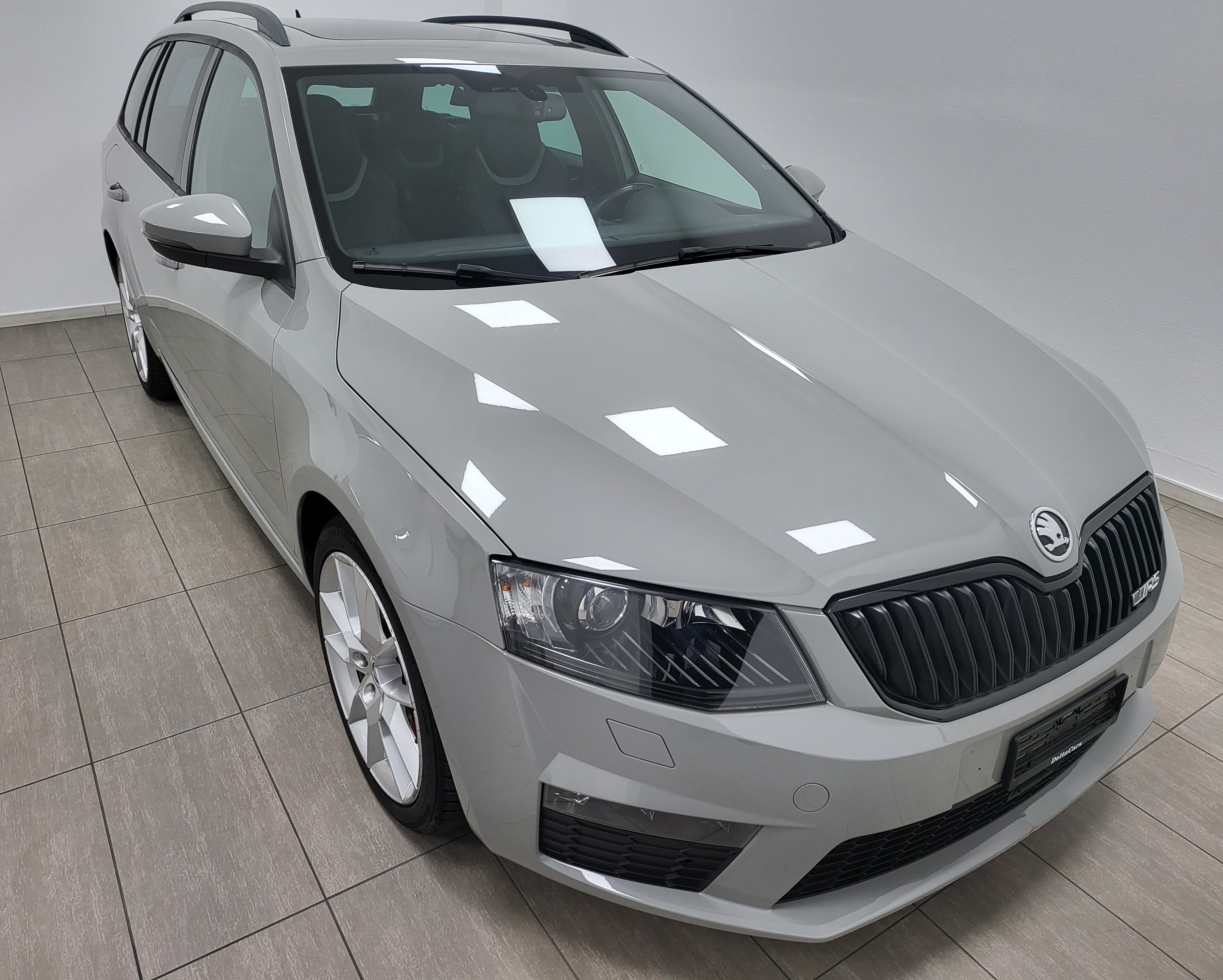 SKODA Octavia Combi 2.0 TSI RS DSG