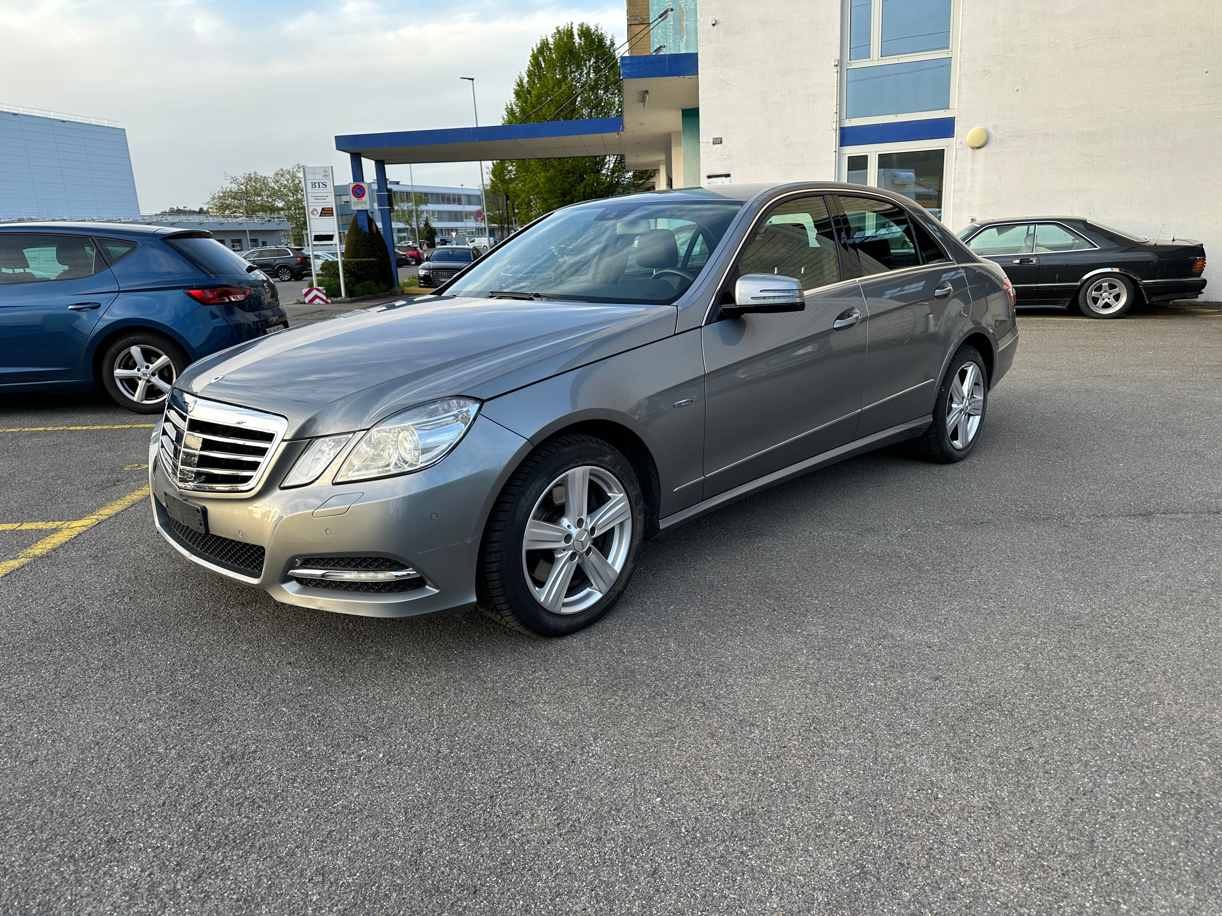 MERCEDES-BENZ E 350 CGI BlueEfficiency 4Matic 7G-Tronic