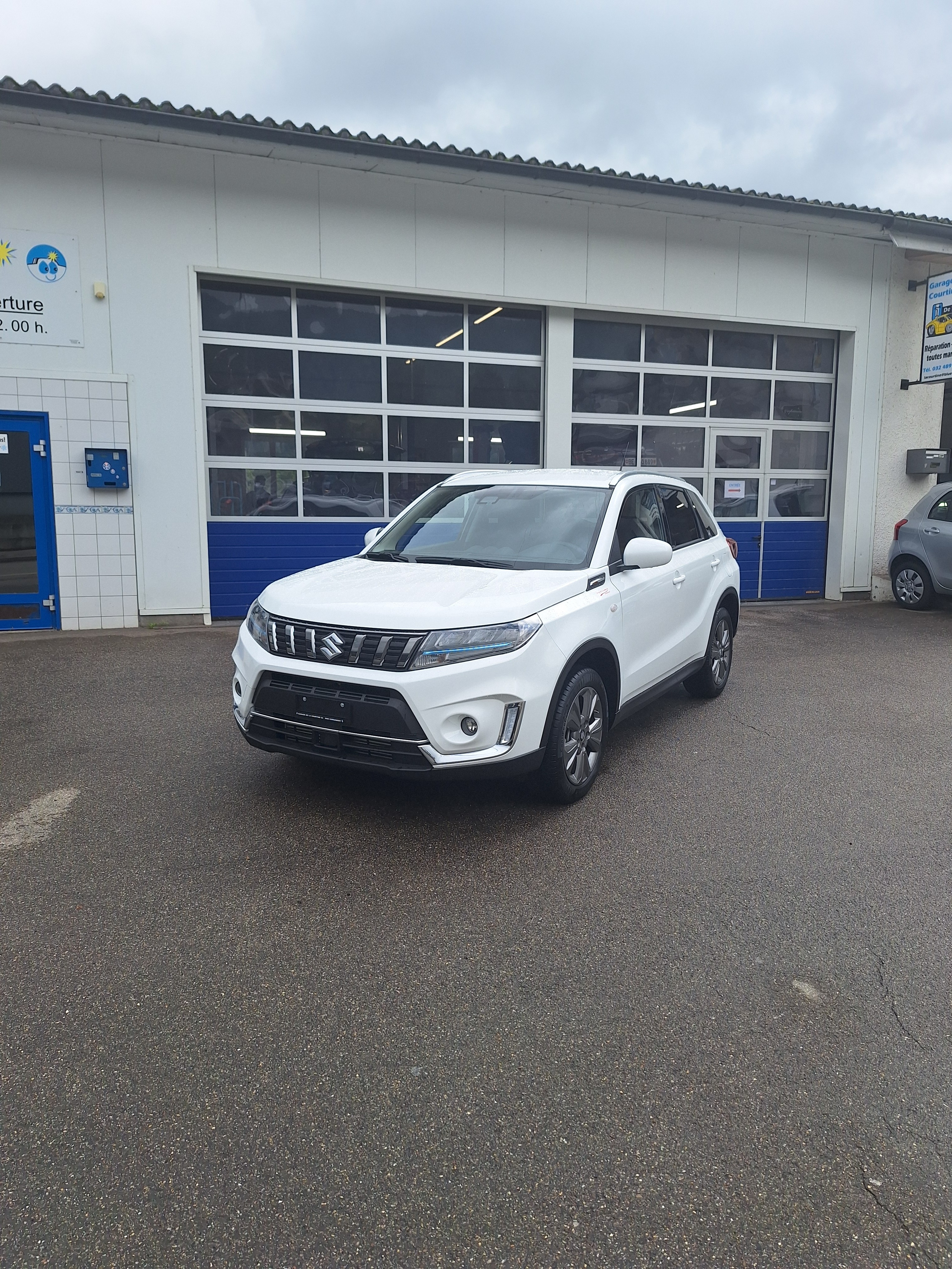 SUZUKI Vitara 1.4 Boosterjet Compact + Hybrid