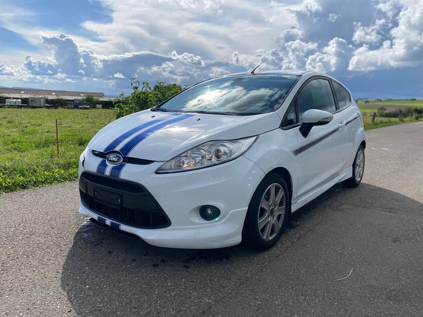 FORD Fiesta 1.6 16V Titanium