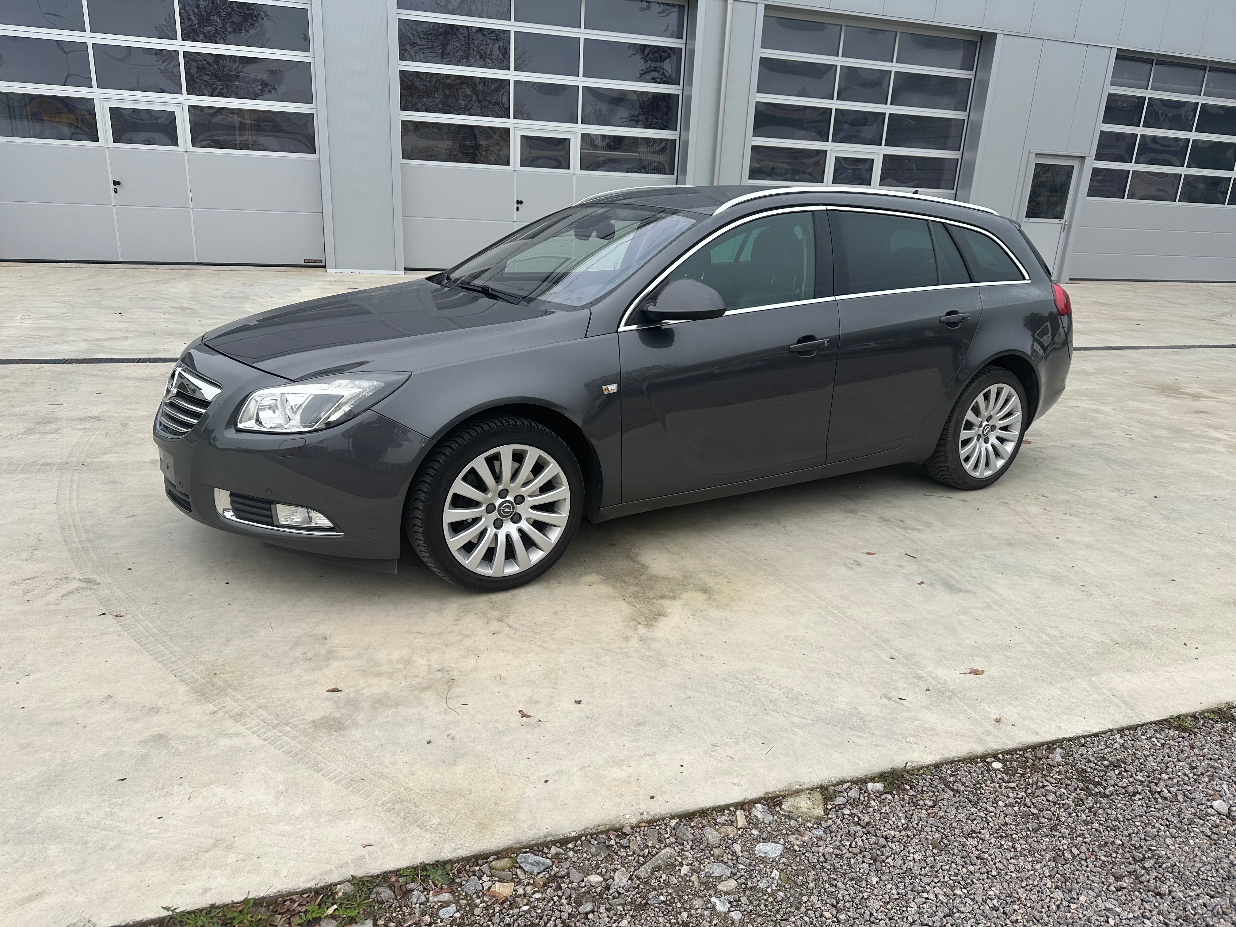 OPEL Insignia ST 2.8 Turbo Cosmo 4WD Aut.