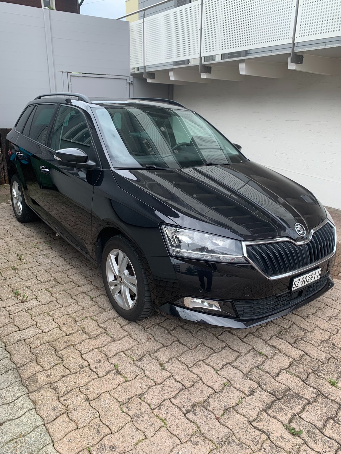 SKODA Fabia Combi 1.0 TSI Style Navigation Klima Sitzheizung Tempomat usw.