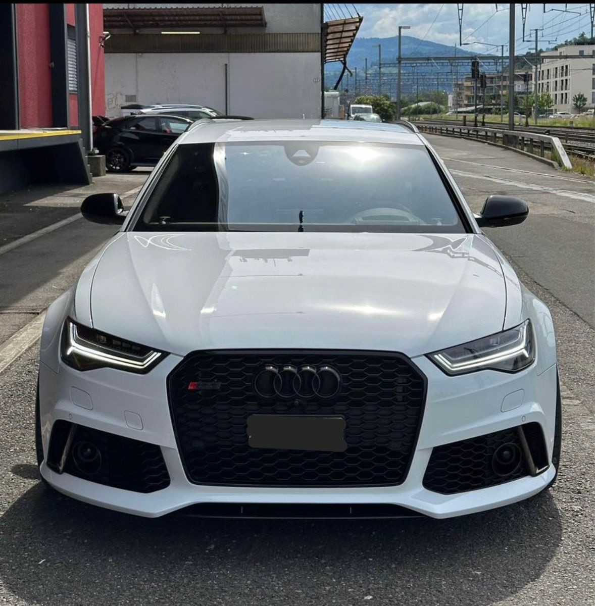 AUDI RS6 Avant 4.0 TFSI V8 performance quattro