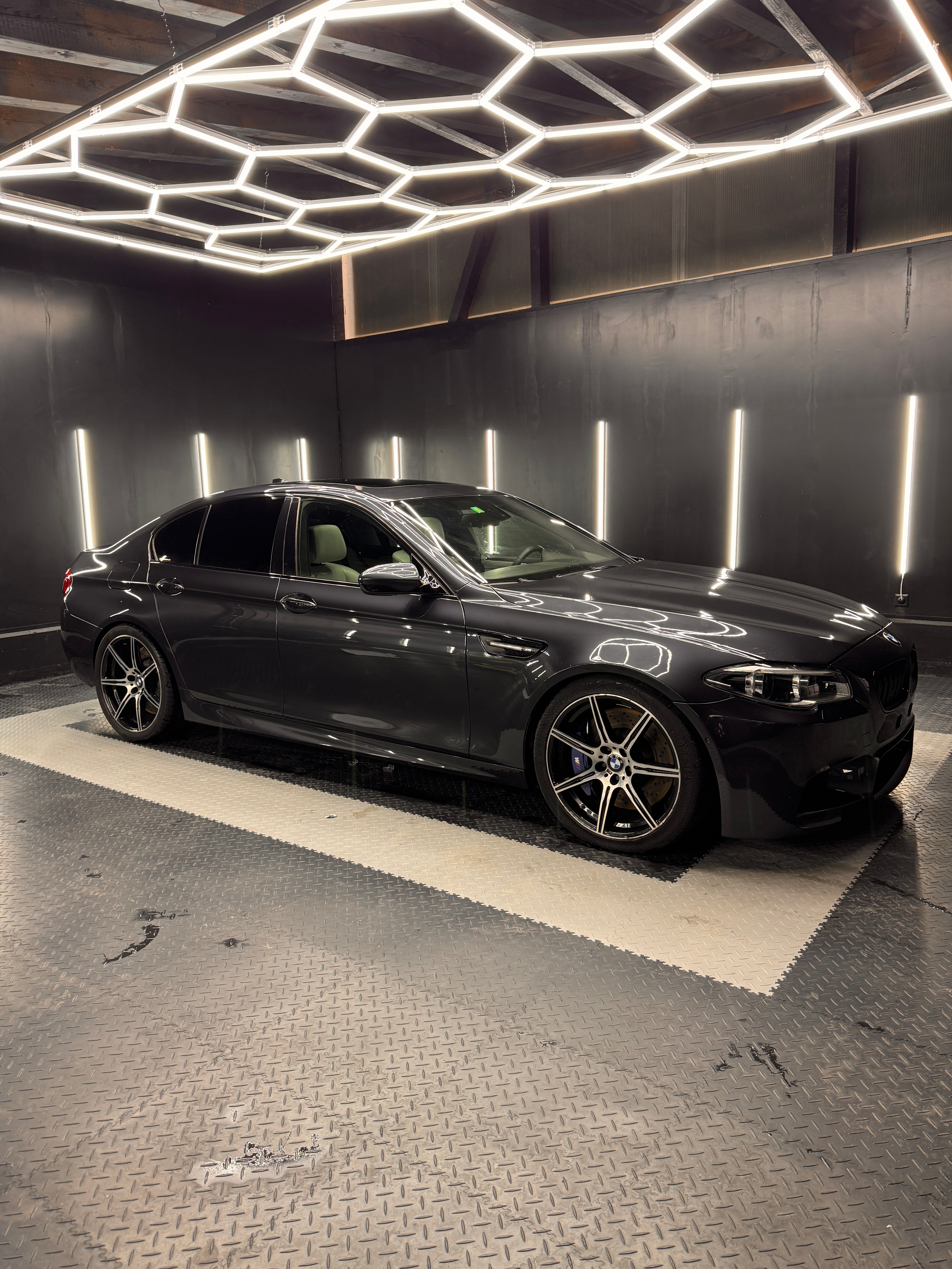 BMW M5 Drivelogic