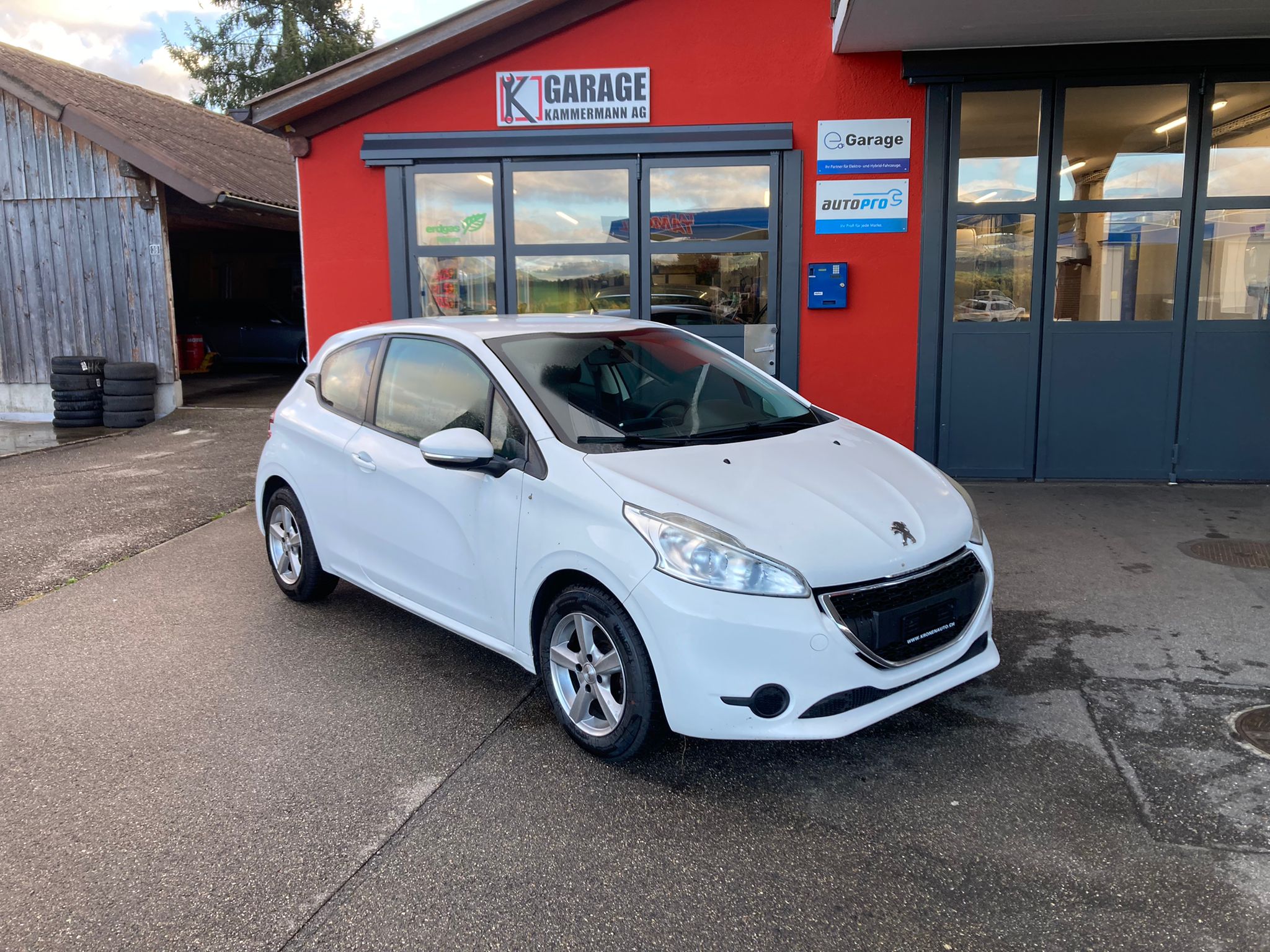 PEUGEOT 208 1.2 VTI Active