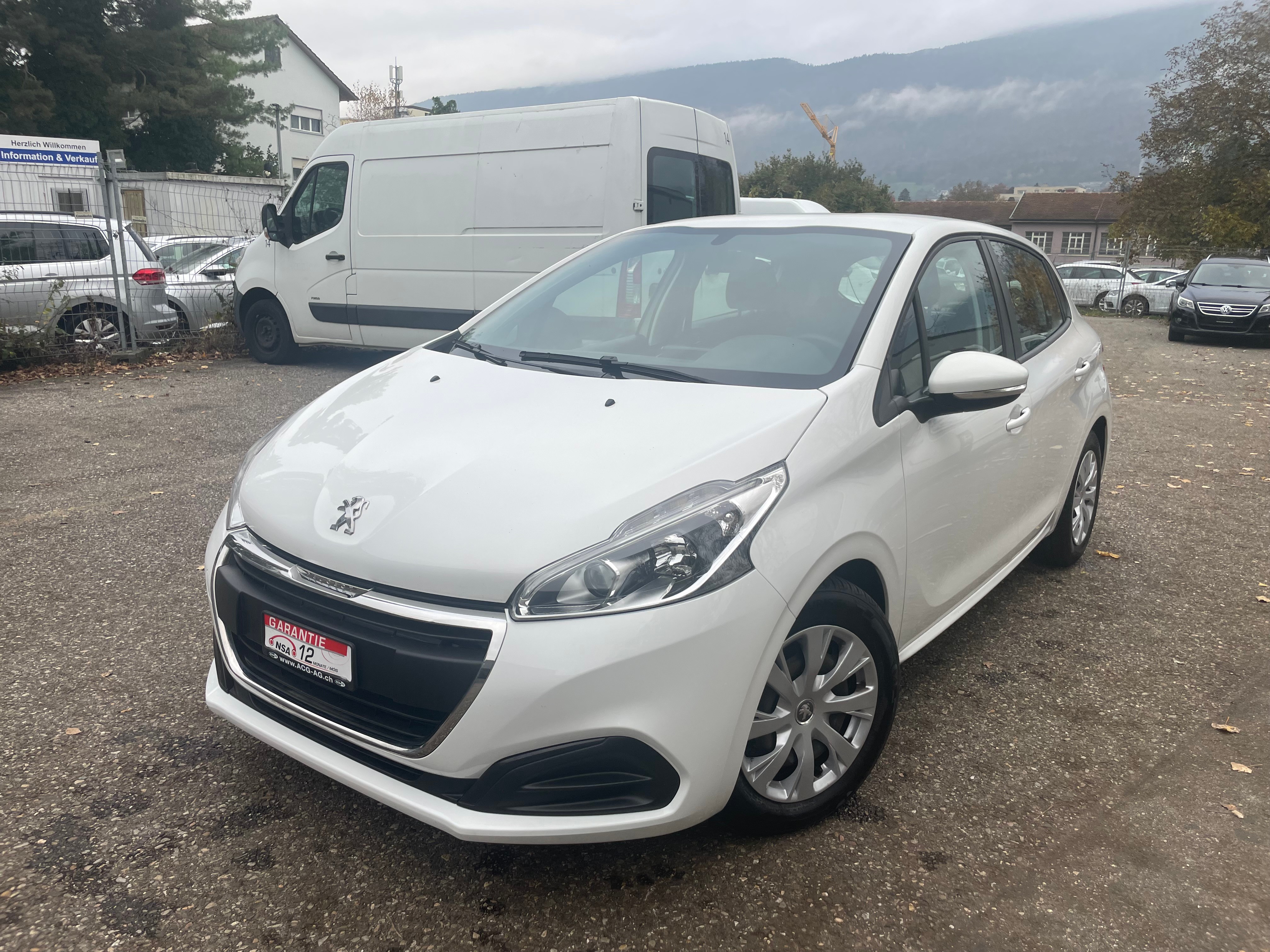 PEUGEOT 208 1.6 BlueHDi Active * Klimaanlage * Tempomat * 06x Airbag * Ab MFK 25.09.2023